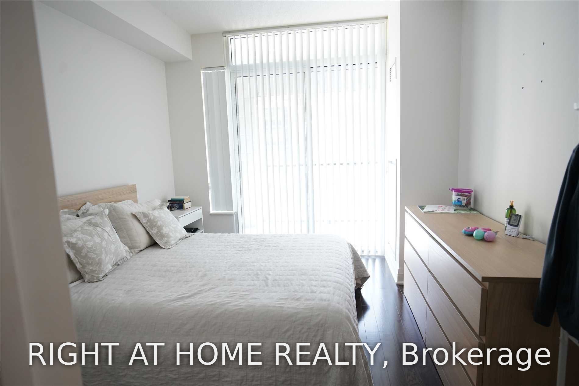 Unit 224 - 21 Clairtrell Road, North York 5