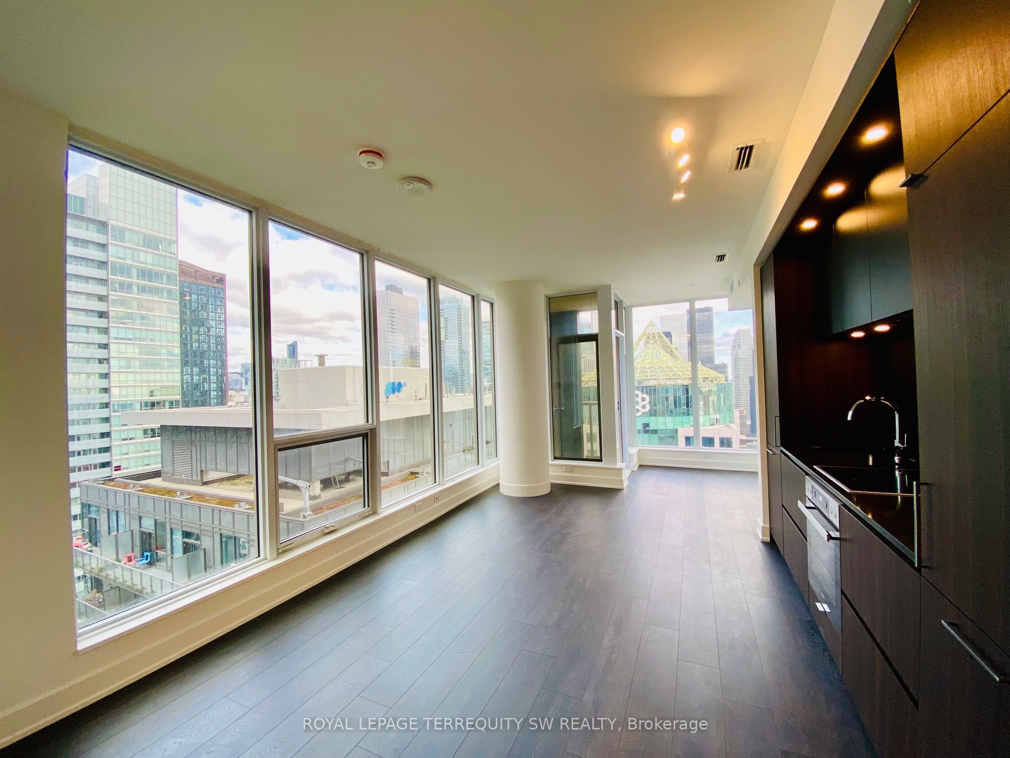 Unit 3306 - 15 Mercer Street, Toronto 3