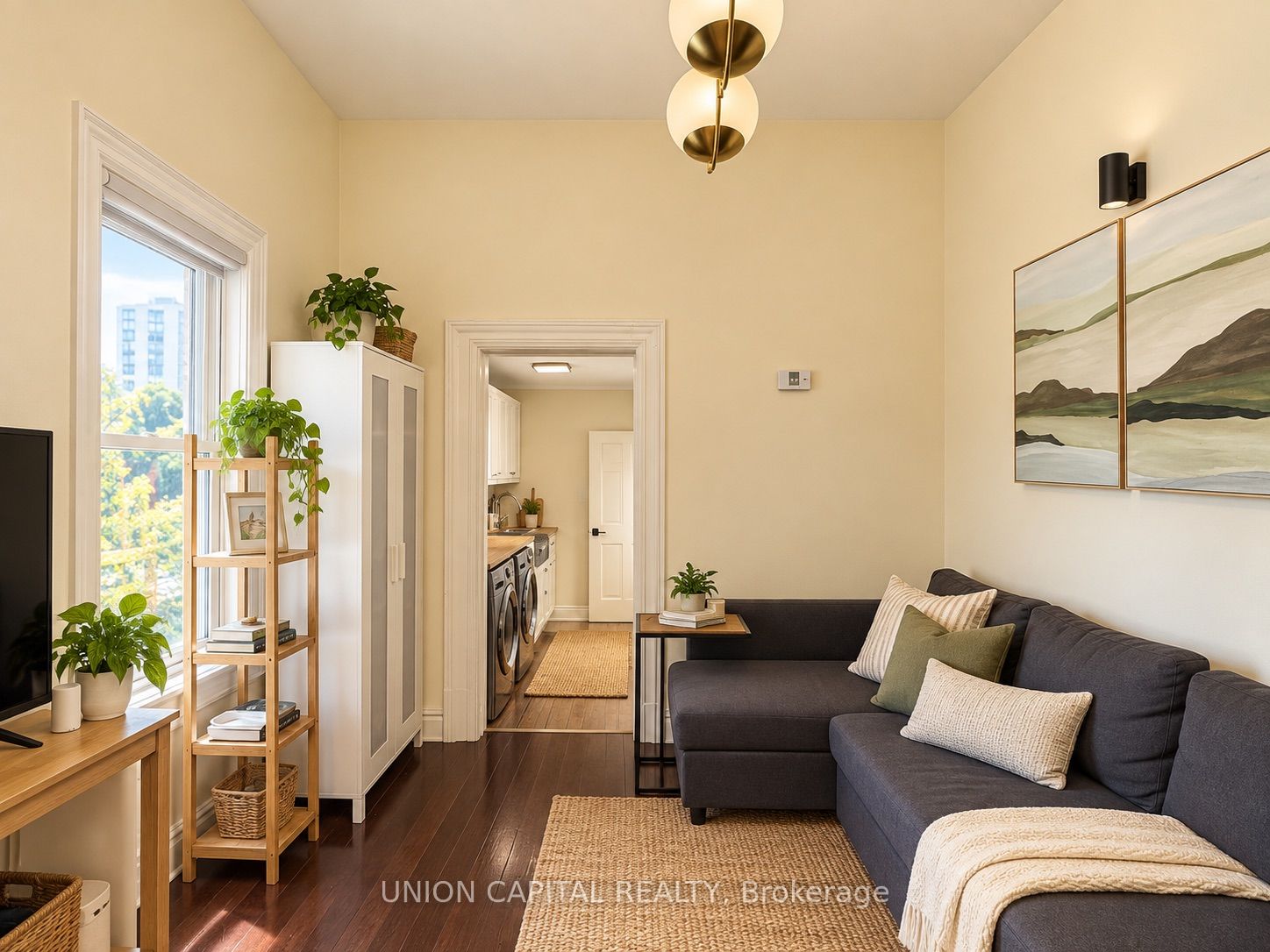 Unit 2nd Fl - 459 Queen Street W, Toronto 5