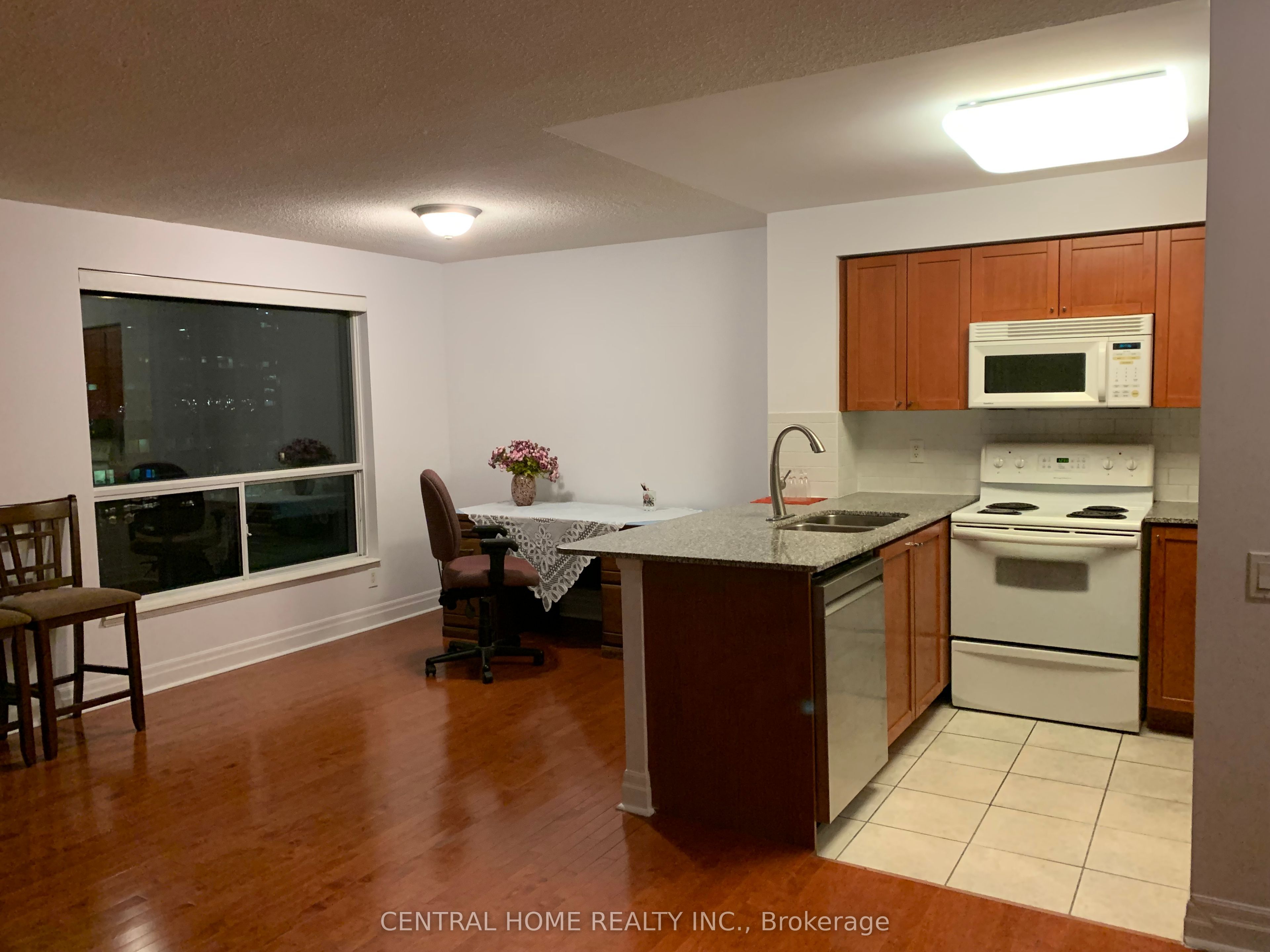 Unit 2203 - 21 Hillcrest Avenue, North York 5