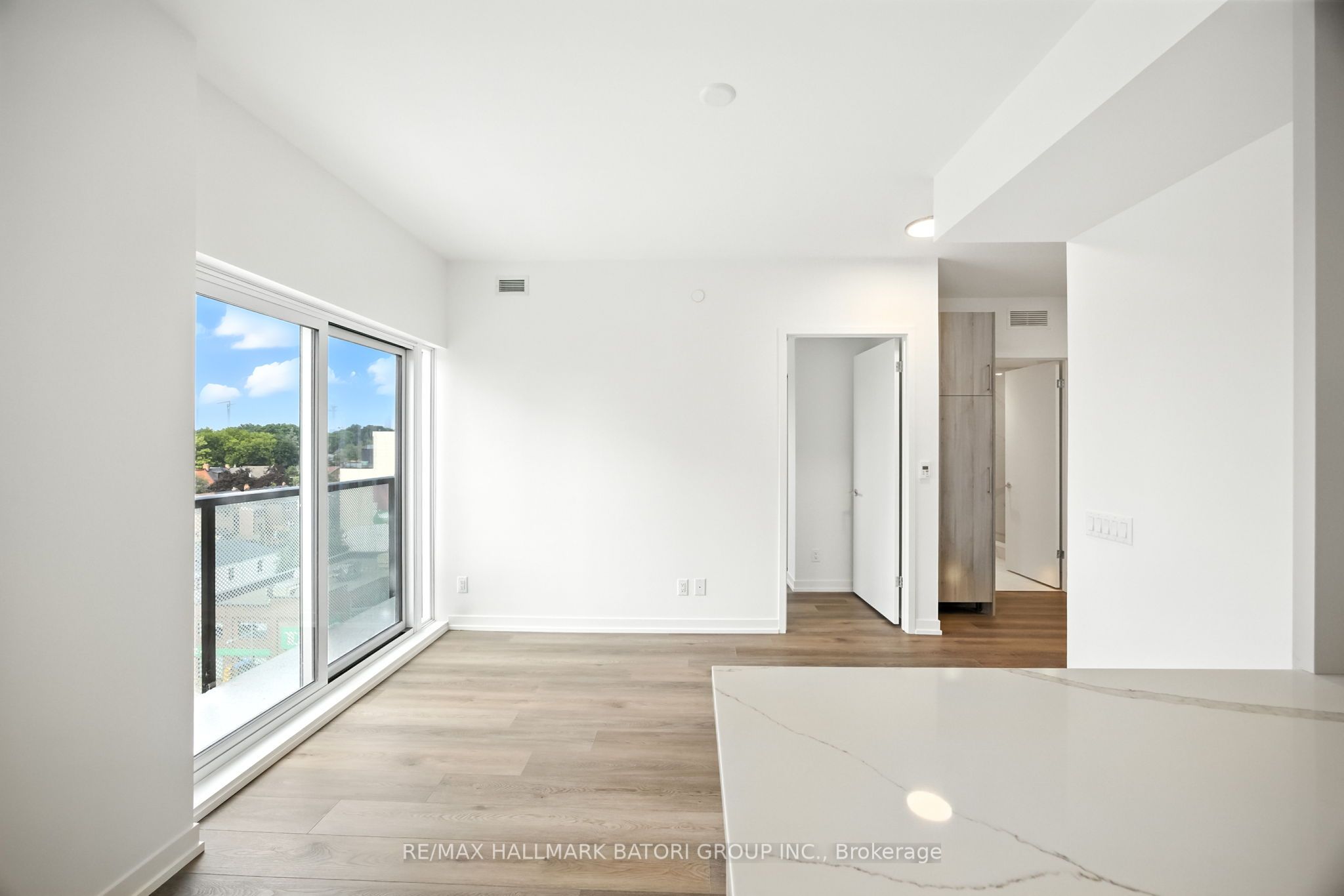 Unit 801 - 863 St. Clair Avenue W, Toronto 4