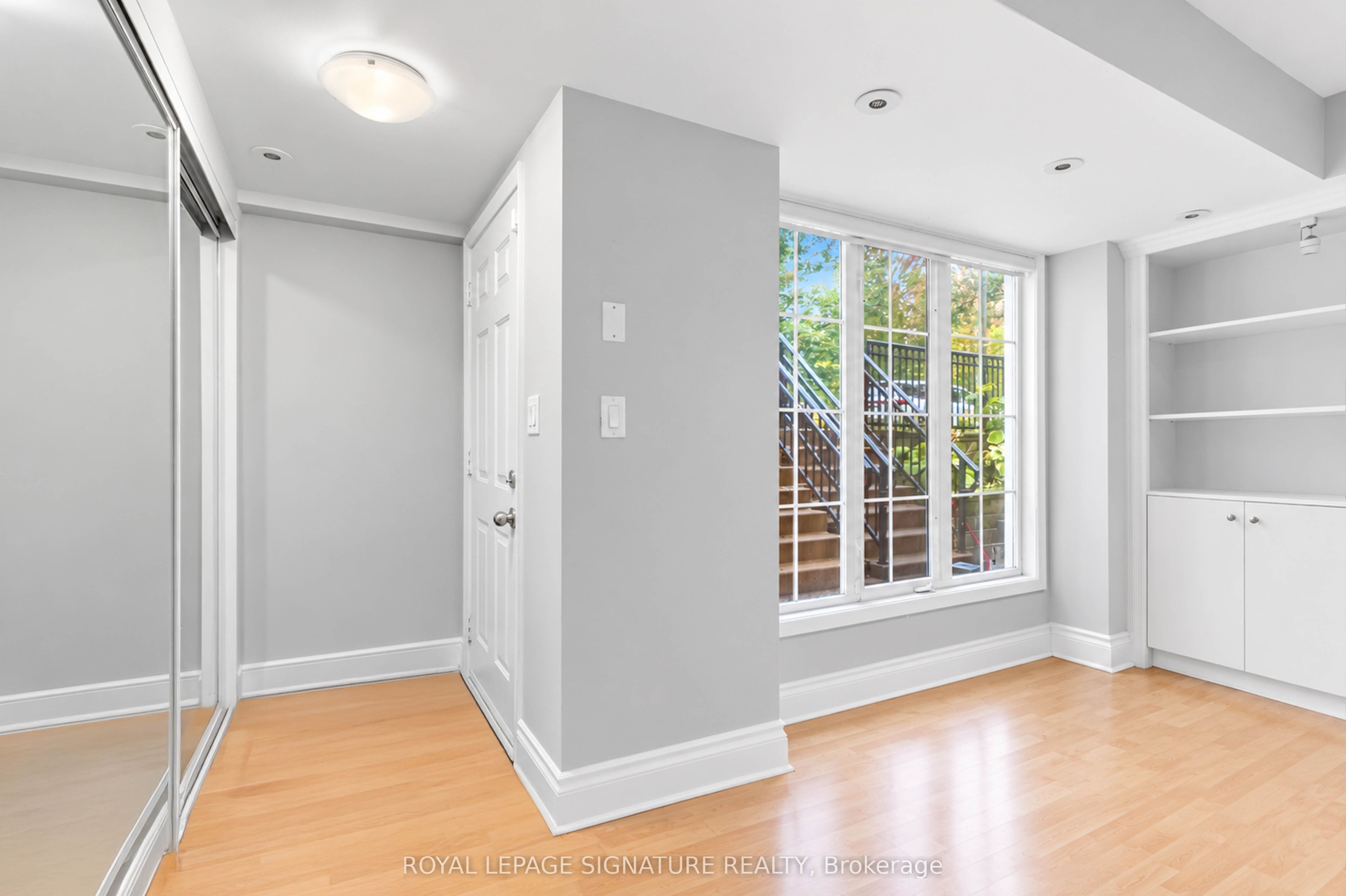 Unit 1119 - 5 Everson Drive W, North York 2