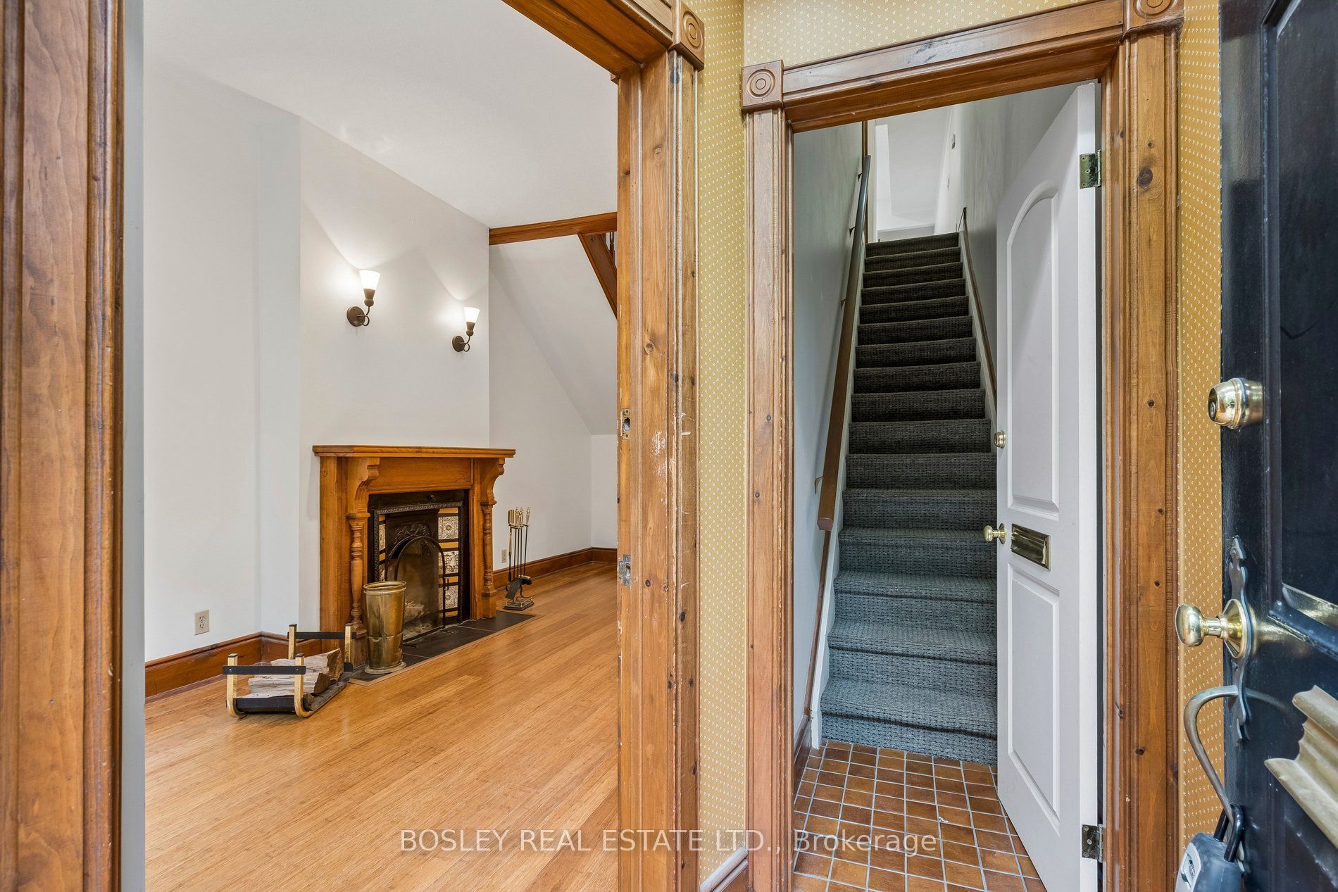 Unit Main - 297 Sumach Street, Toronto 3