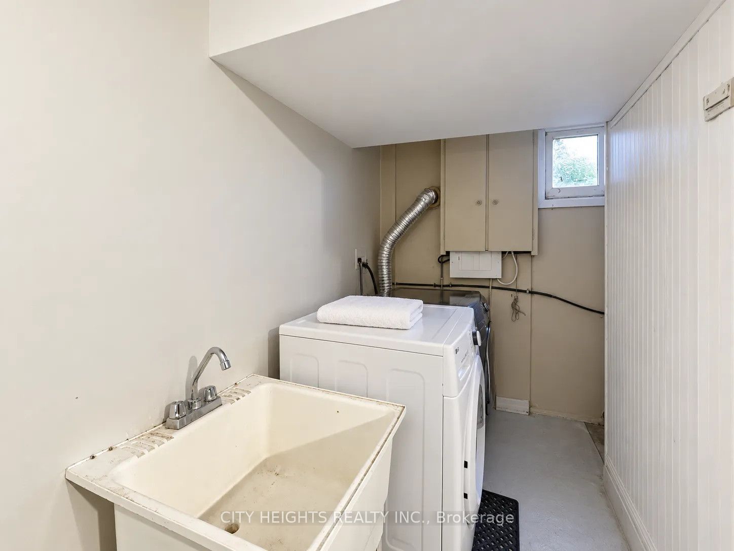 Unit 2 - 1 Lucifer Drive, North York 5
