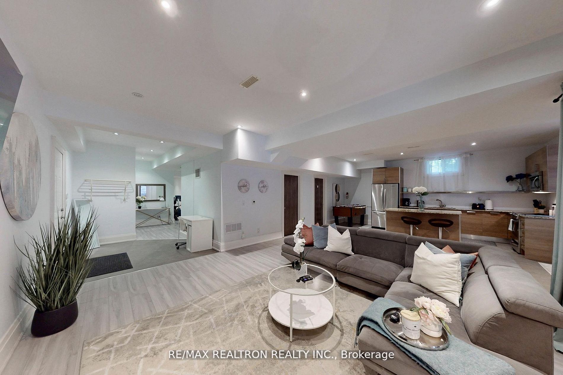 Unit Basement - 44 Tefley Road, North York 3