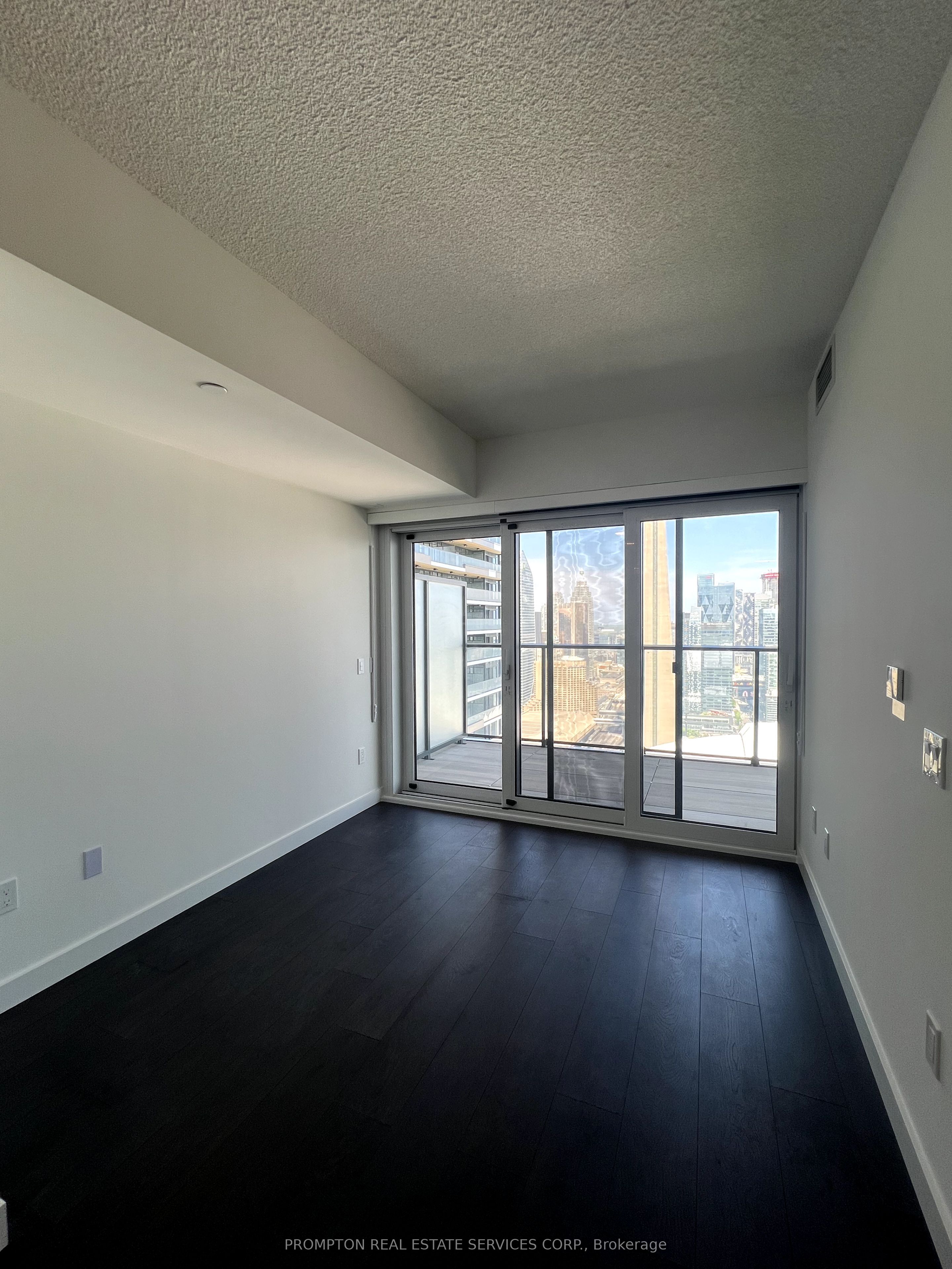 Unit 5009 - 3 Concord Cityplace Way, Toronto 5