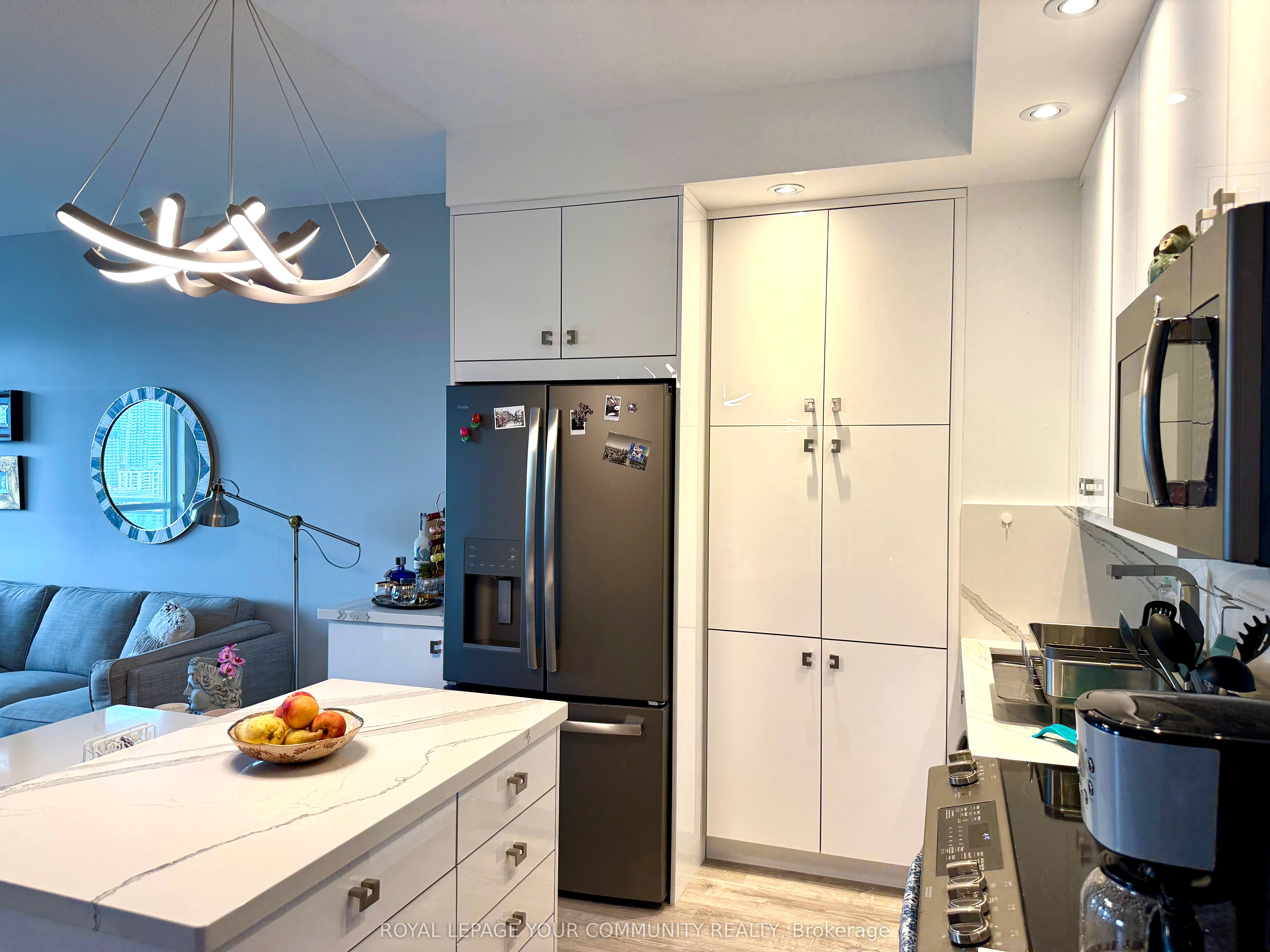 Unit 1907 - 28 Linden Street, Toronto 3
