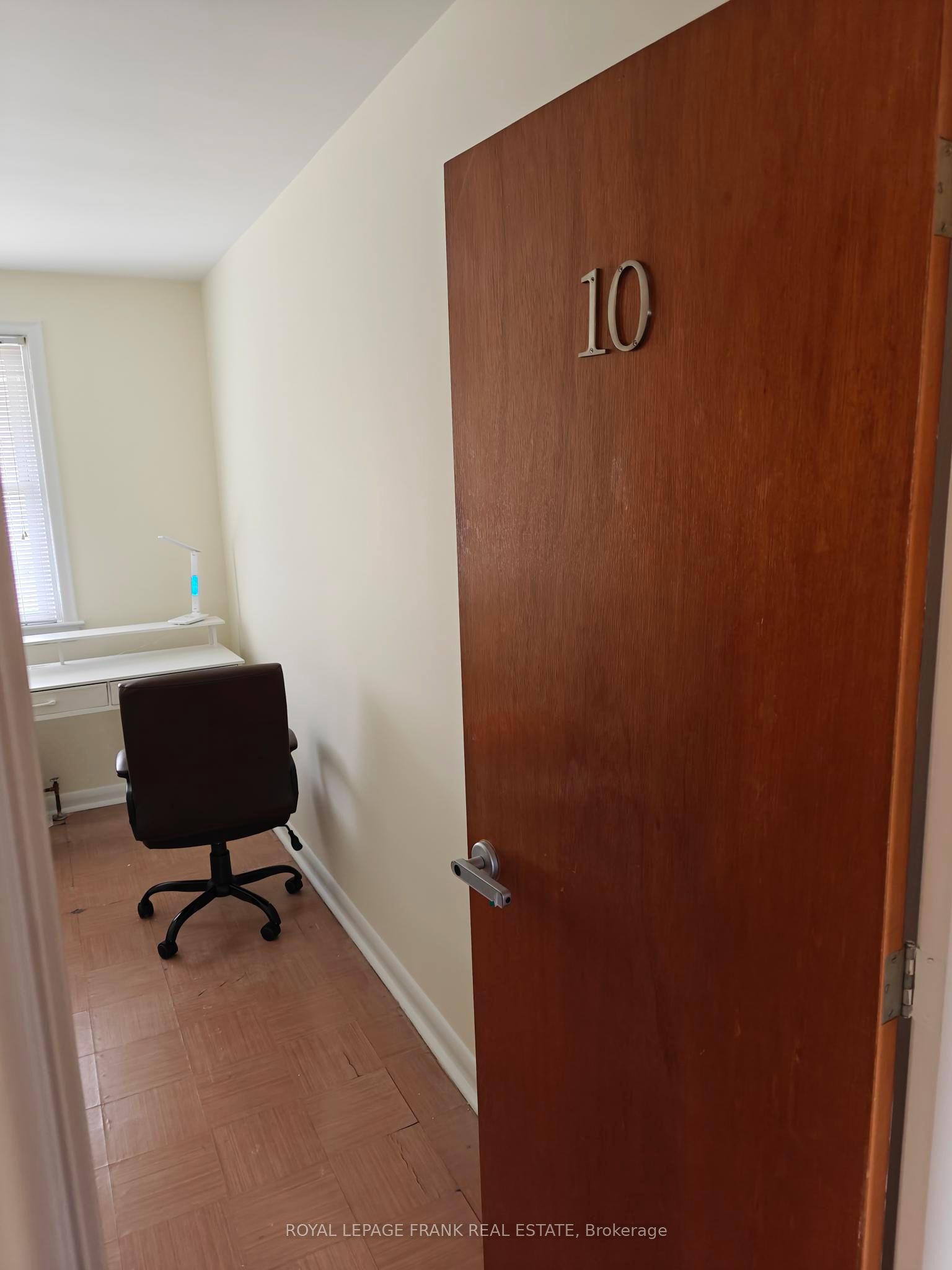 Unit Room 10 - 374 Central Park Boulevard S, Oshawa 3