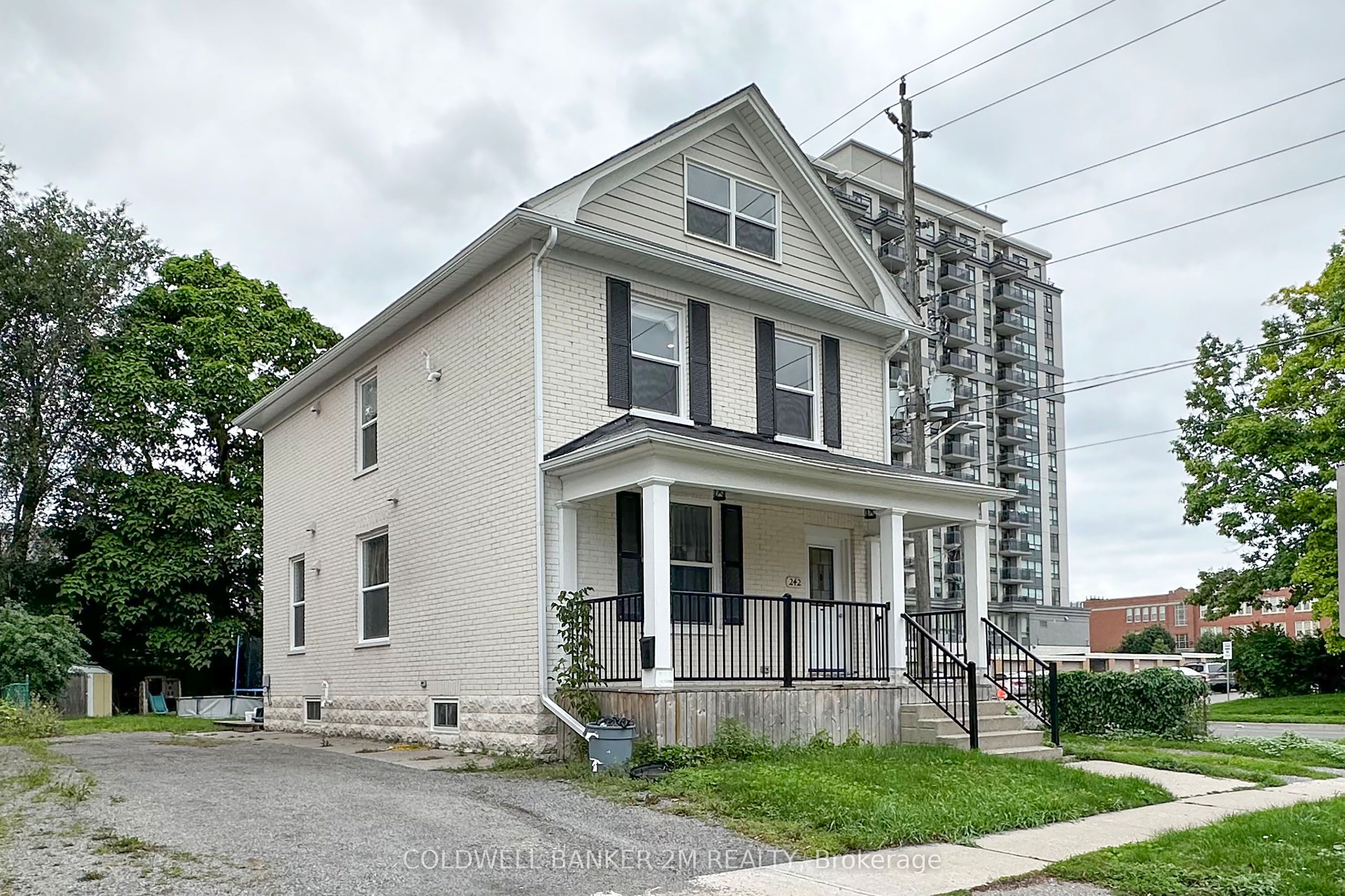 Unit 2 - 242 Kendal Avenue, Oshawa 2