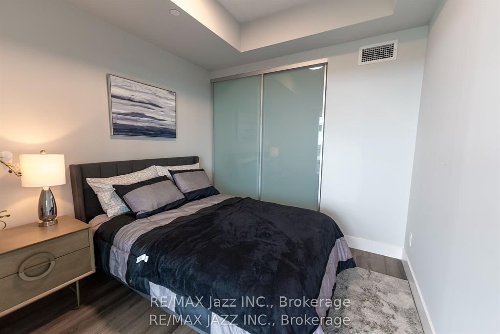 Unit 1202 - 80 Bond Street E, Oshawa 3