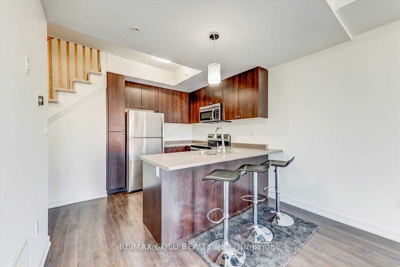 Unit 201 - 1555 Kingston Road, Pickering 3