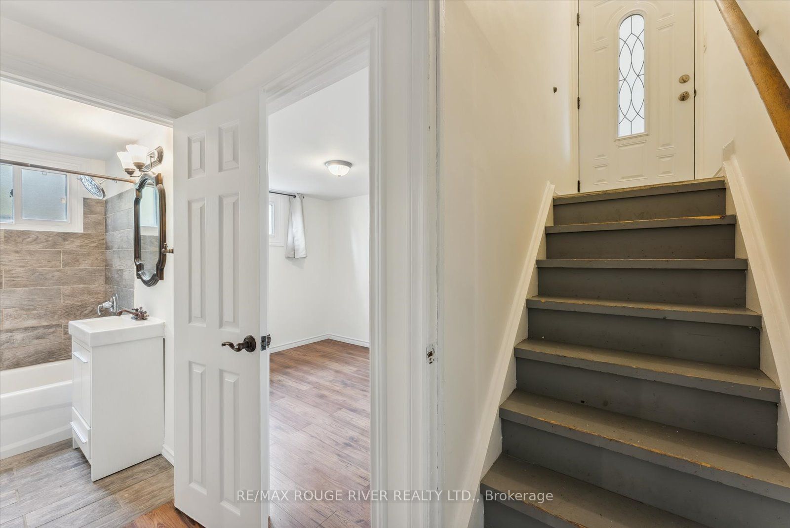Unit Bsmt - 1121 Brock Street S, Whitby 3