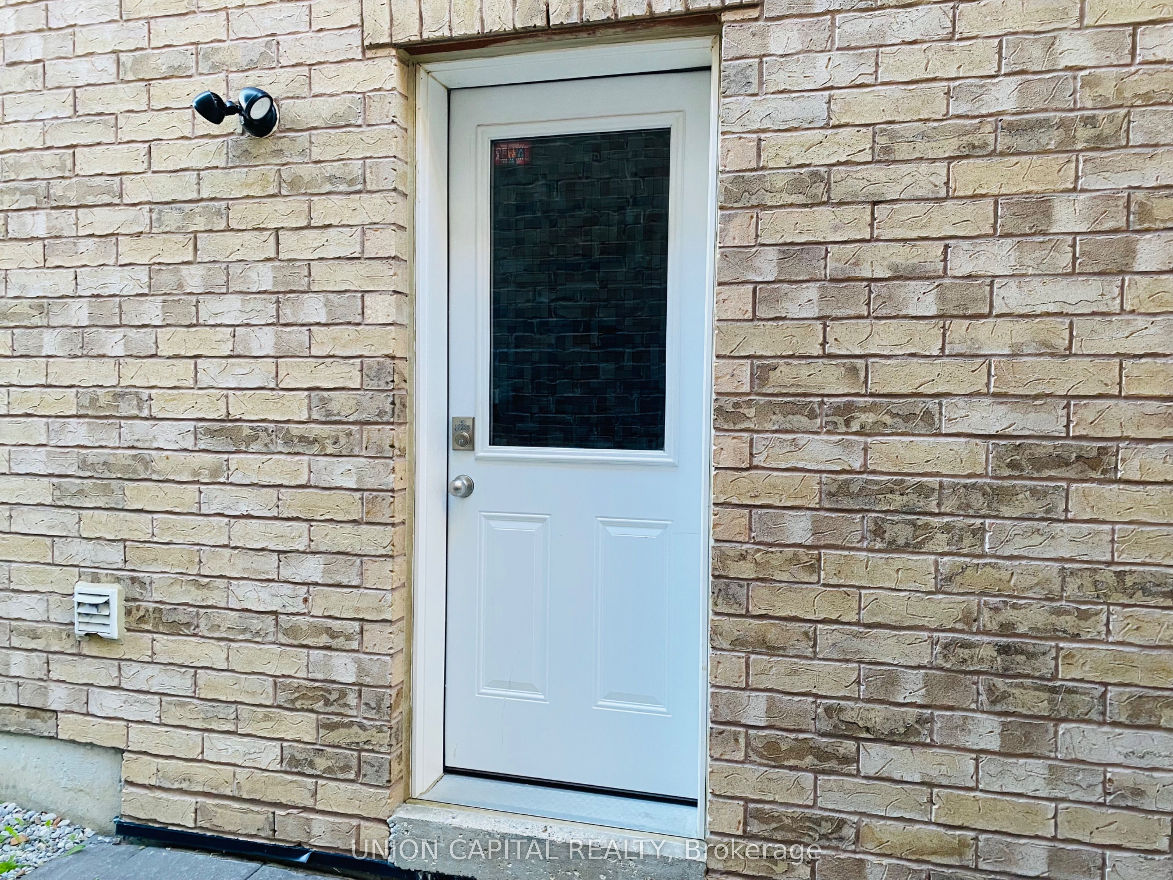 Unit Bsmt - 849 William Lee Avenue, Oshawa 3