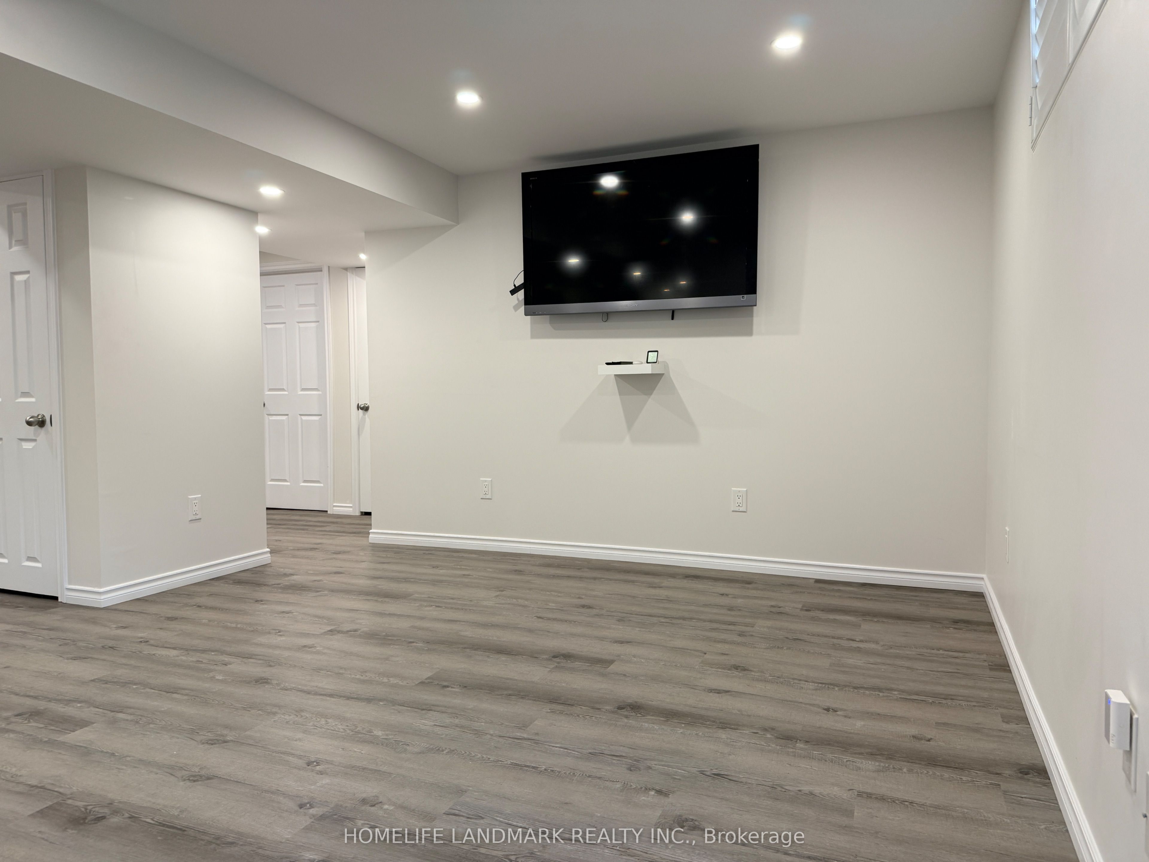 2313 Secreto Drive, Oshawa 4