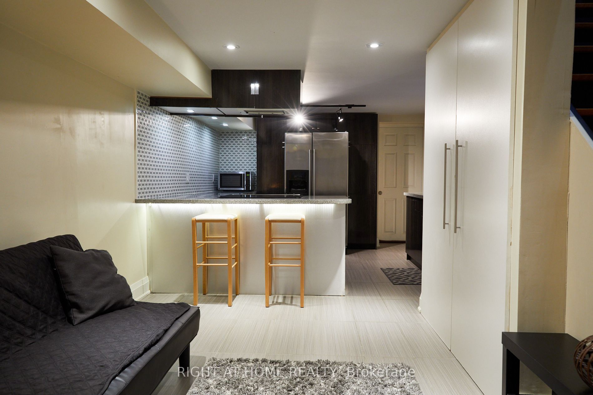 Unit Rear - 1547 Kingston Road, Scarborough 2