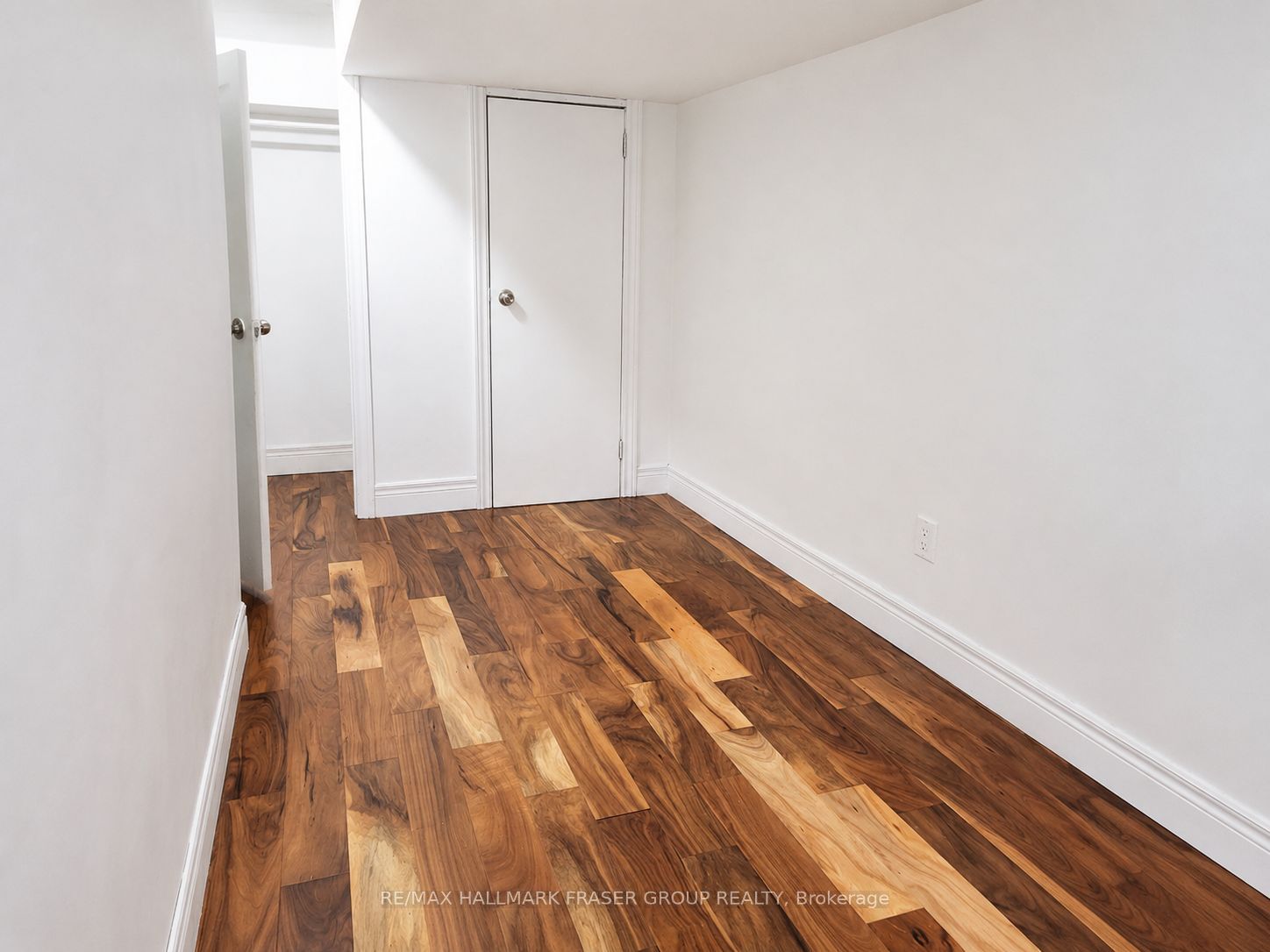 Unit Basement - 373 Strathmore Boulevard, Toronto 5