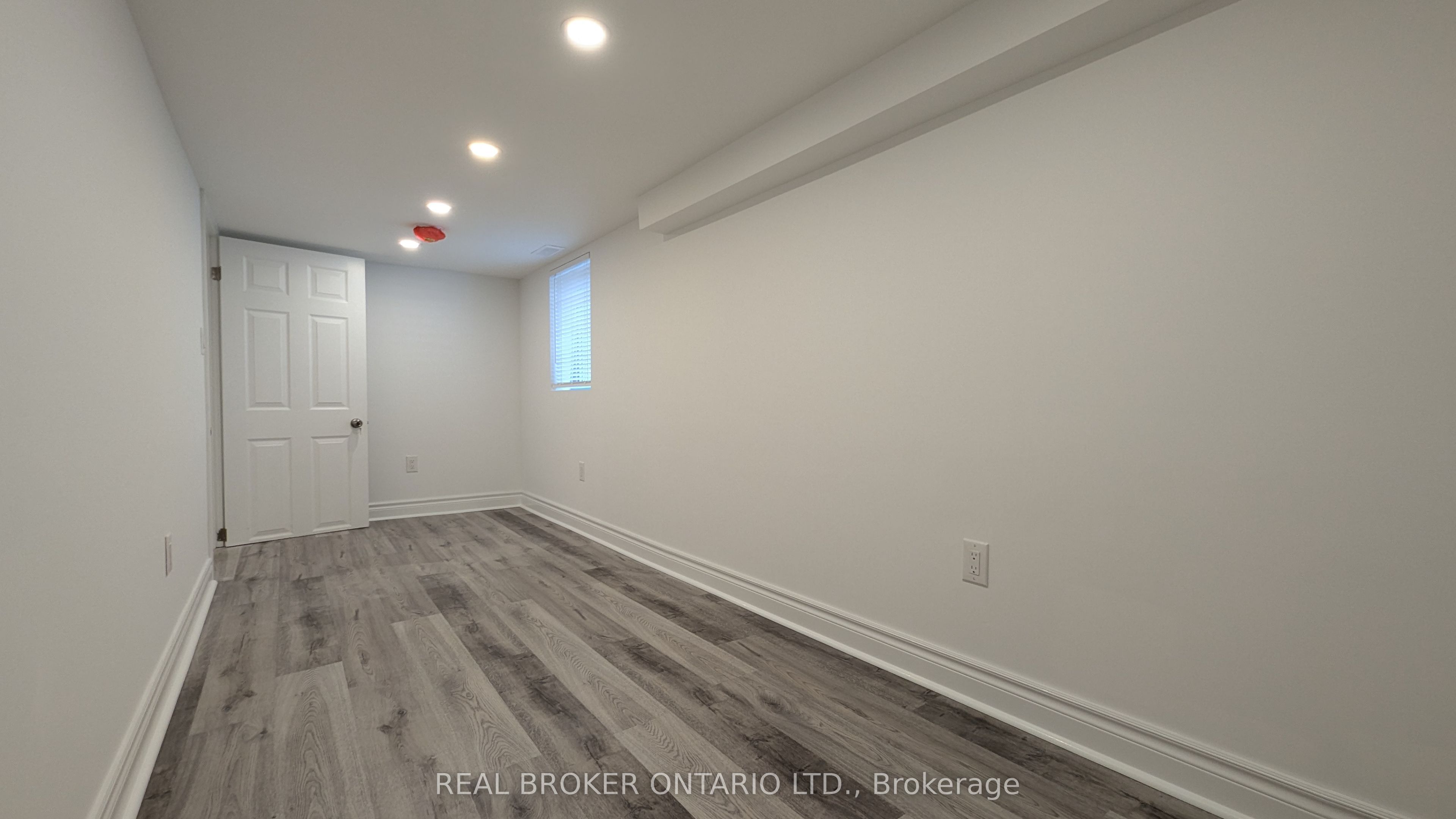 Unit Unit 4 - 1150 Woodbine Avenue, Toronto 4