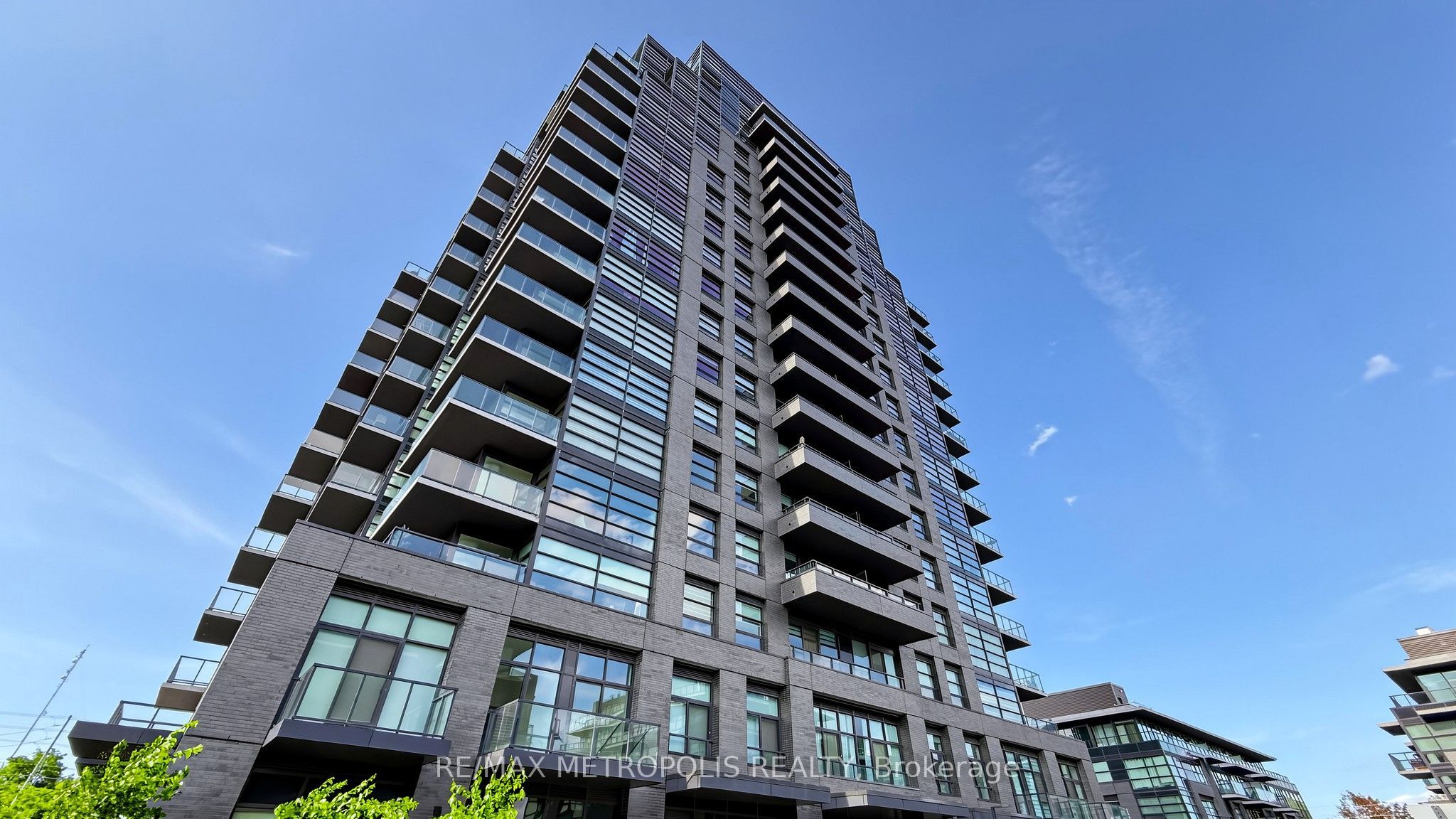 Unit 1707 - 1606 Charles Street, Whitby 2