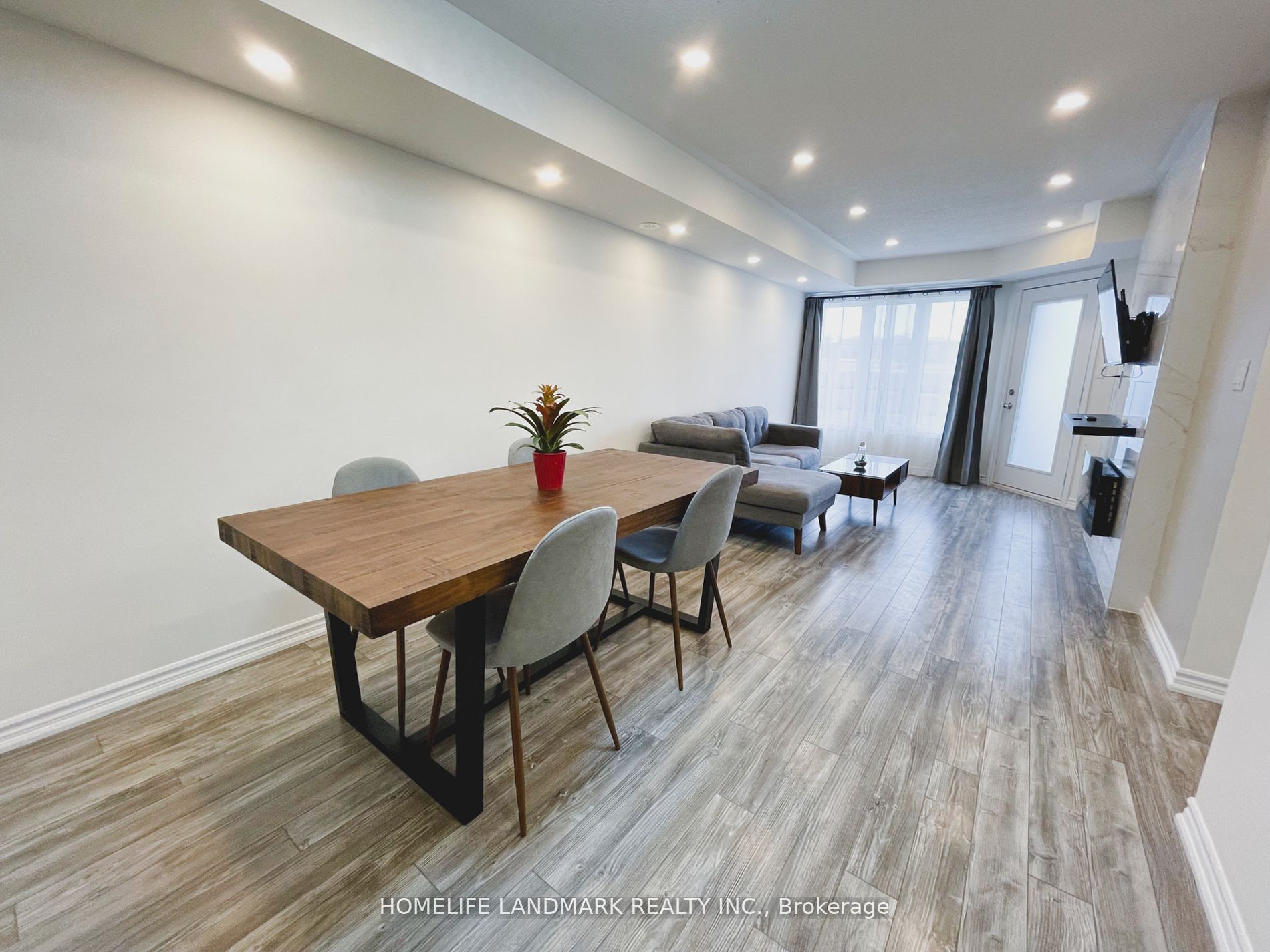 Unit 17 - 15 Eaton Park Lane, Scarborough 2
