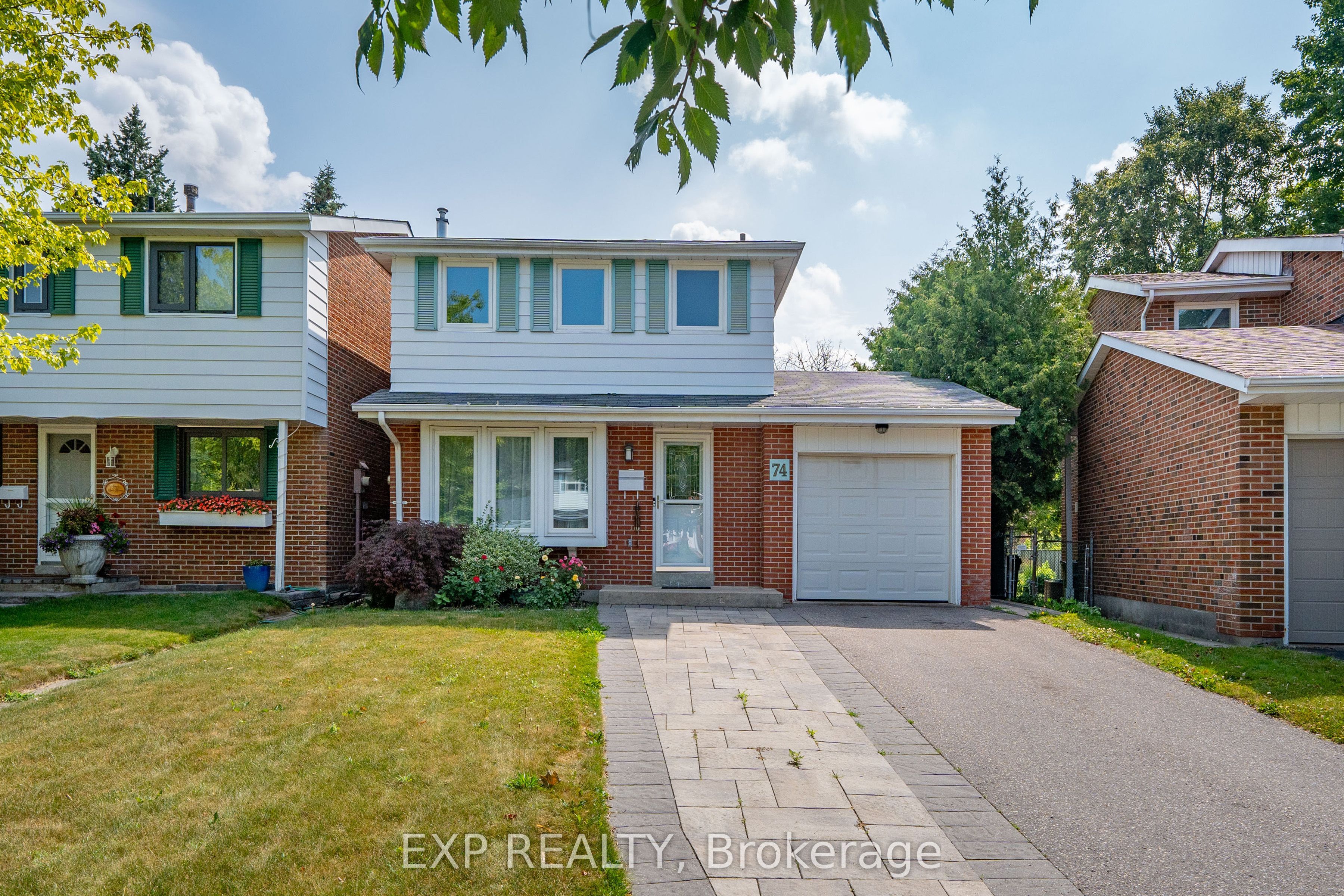 74 Longford Crescent, Scarborough 3