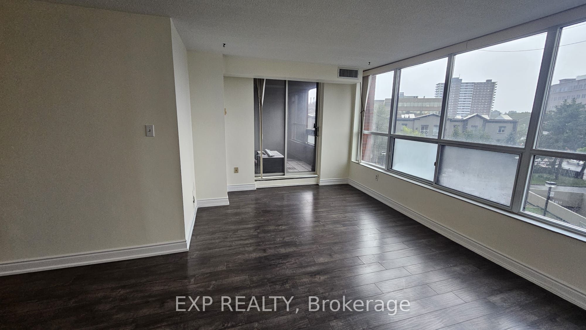 Unit 407 - 2365 Kennedy Road, Scarborough 5