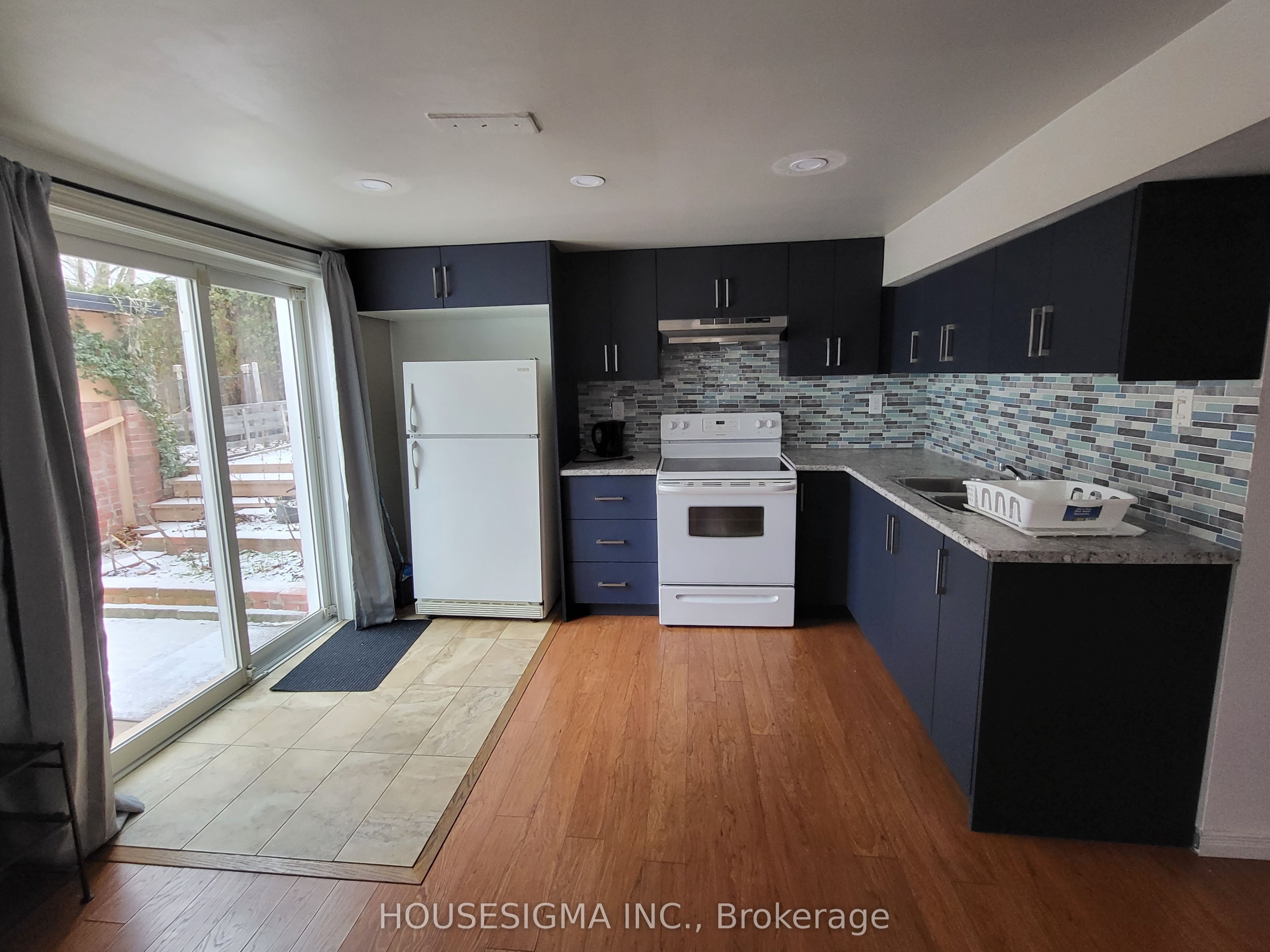 Unit Lower - 79 Weir Crescent, Scarborough 4