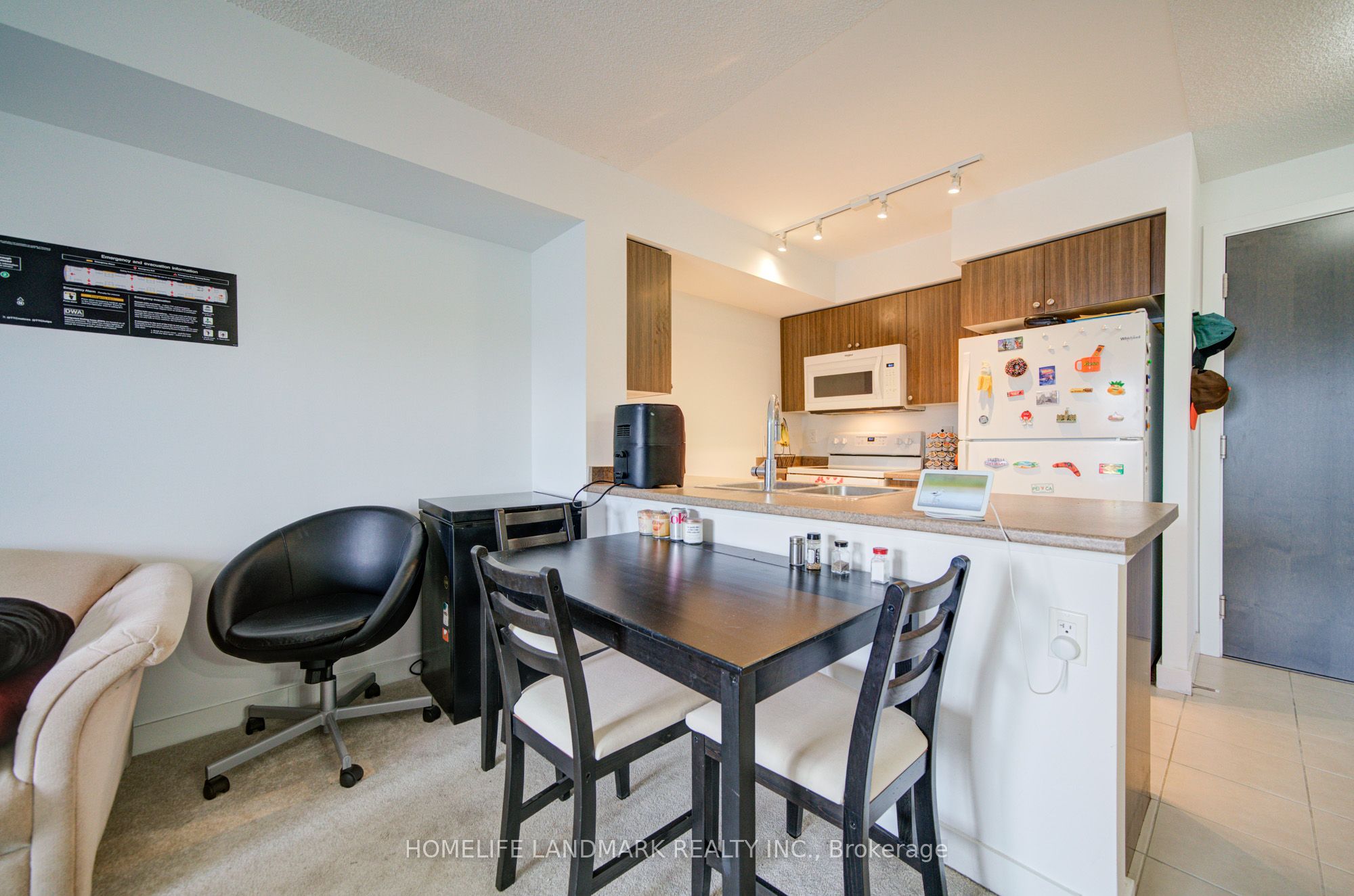 Unit 1416 - 1346 Danforth Road, Scarborough 4