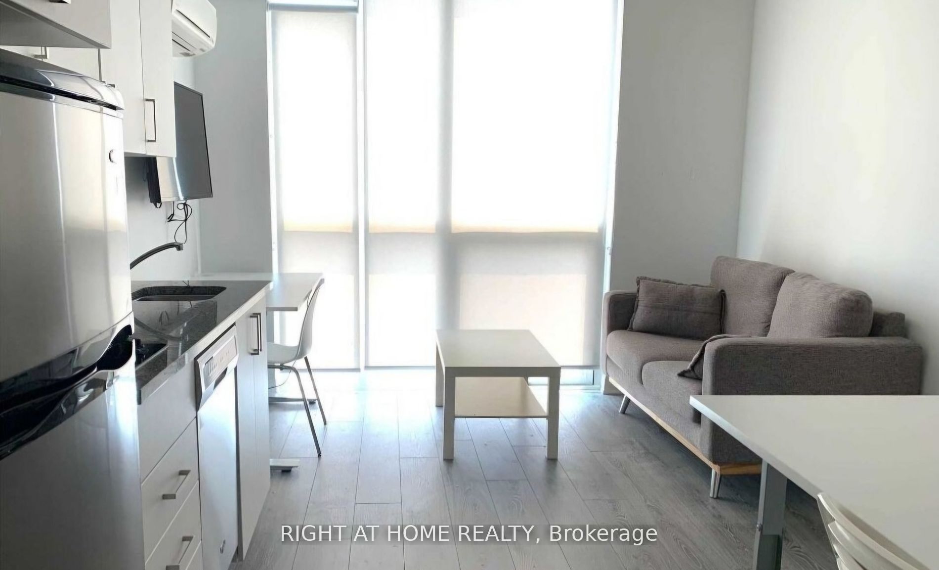 Unit 816 - 1900 Simcoe Street N, Oshawa 2