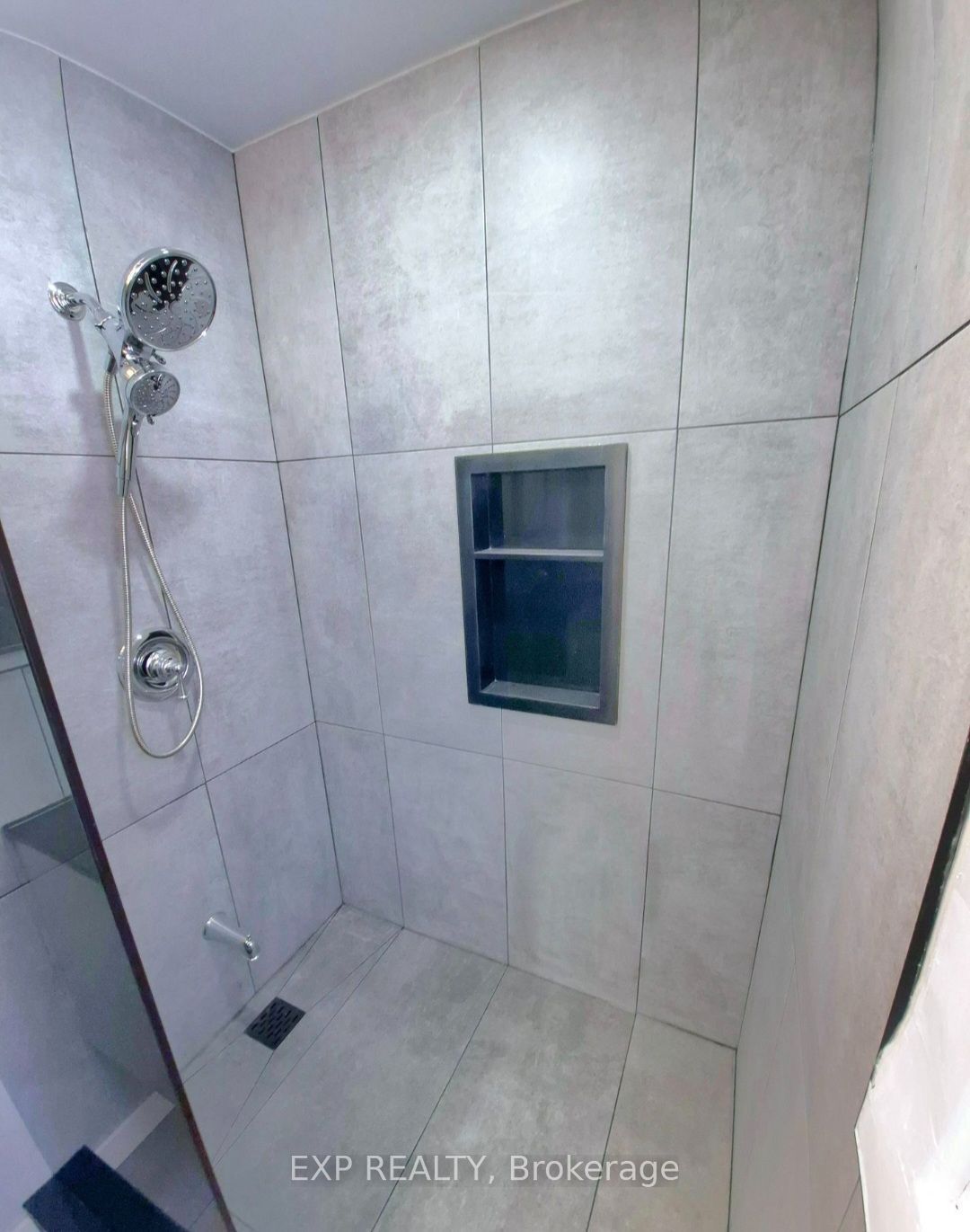 Unit upper - 137 Glenmore Road, Toronto 5