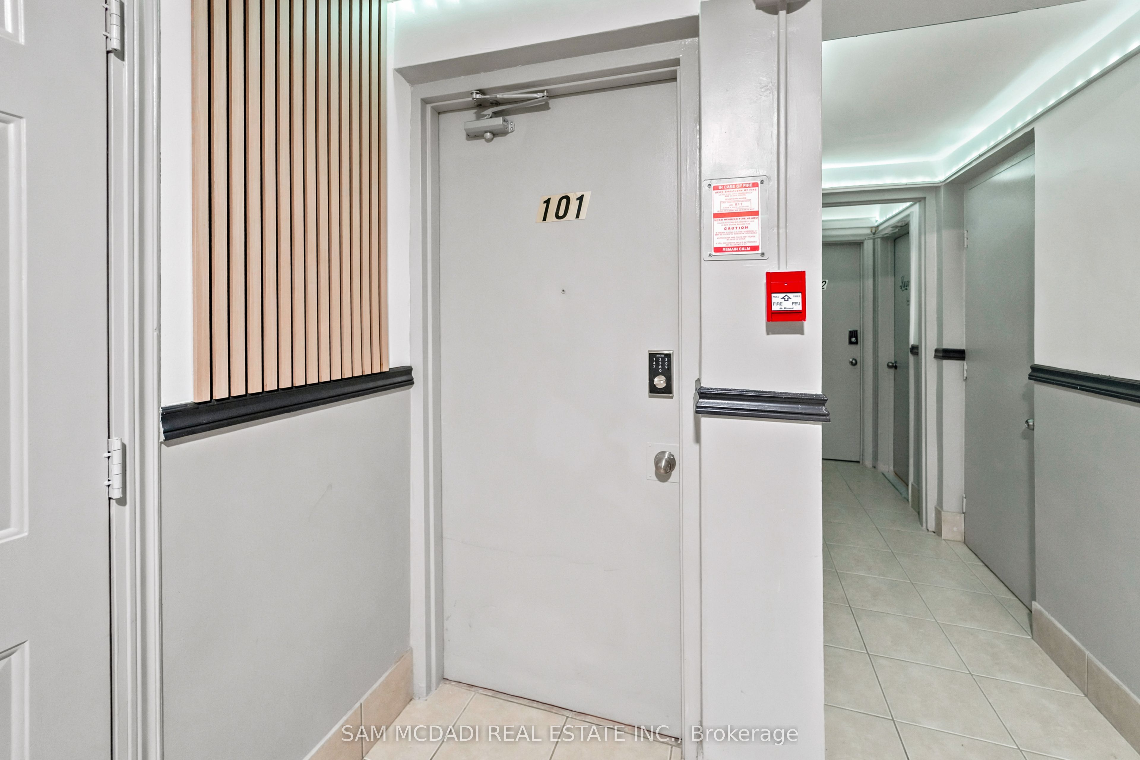 Unit 101 - 1016 O'connor Drive, Toronto 4