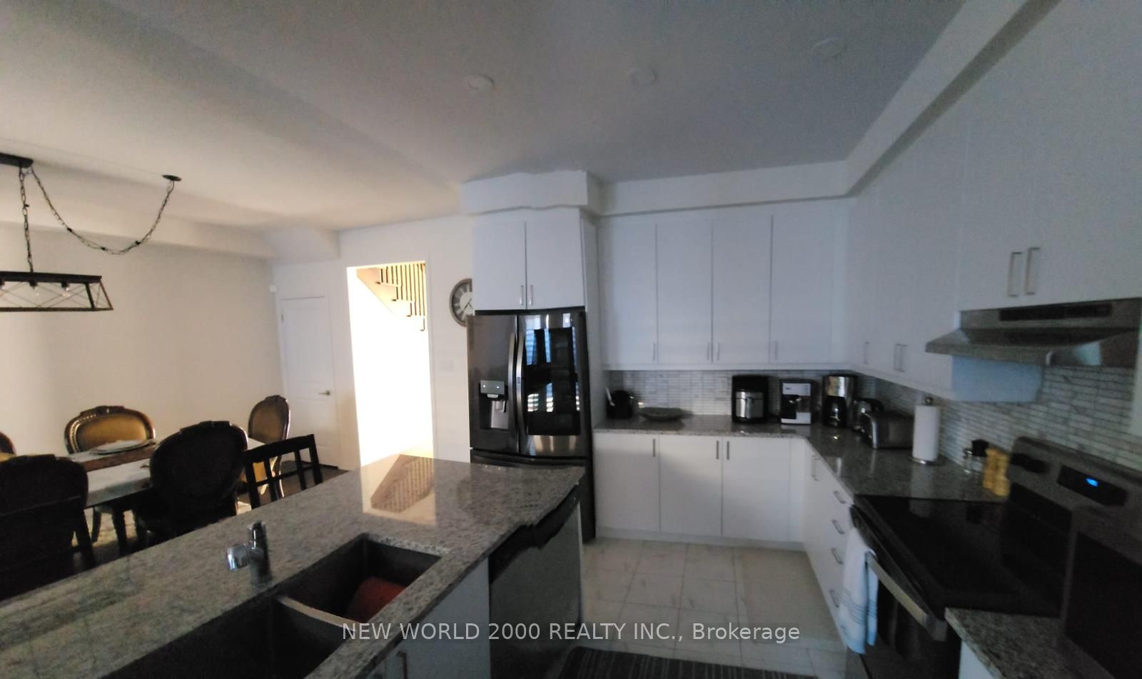Unit UPPER - 29 Hornchurch Street, Whitby 4