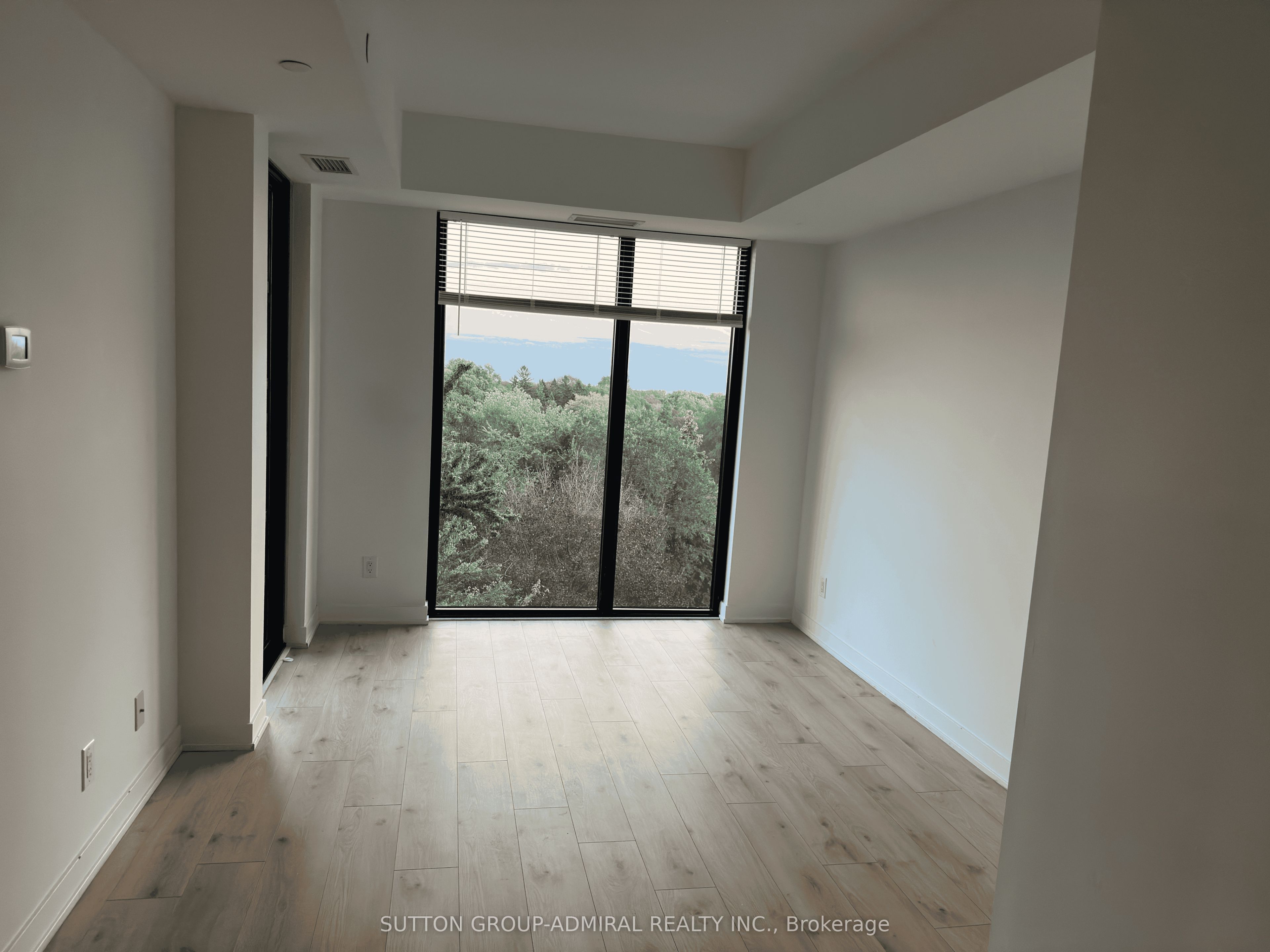 Unit 724 - 2799 Kingston Road, Scarborough 5