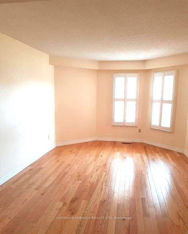 Unit Main - 942 Sandcliff Drive, Oshawa 2