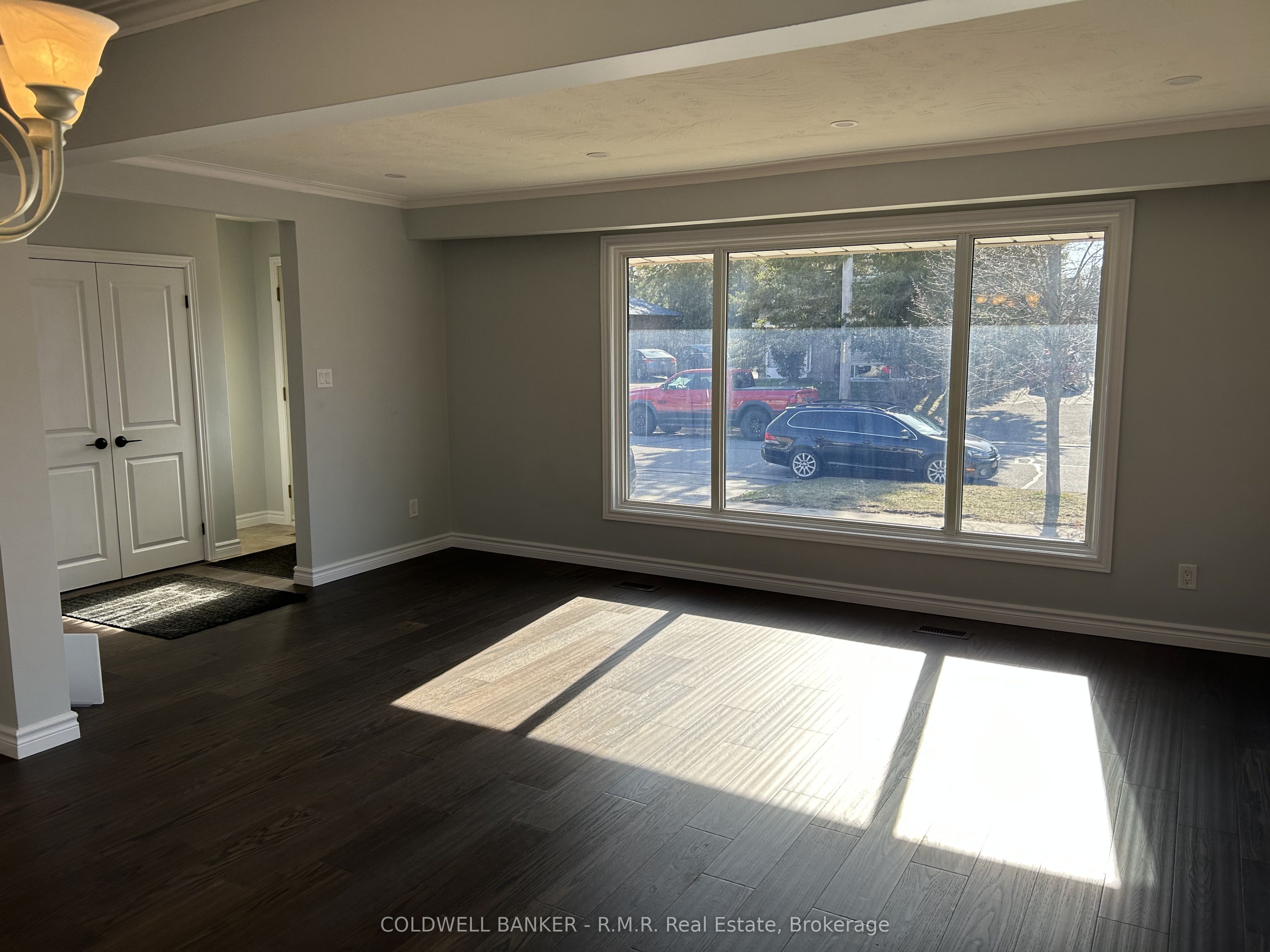 Unit Main - 125 Cabot Street, Oshawa 3