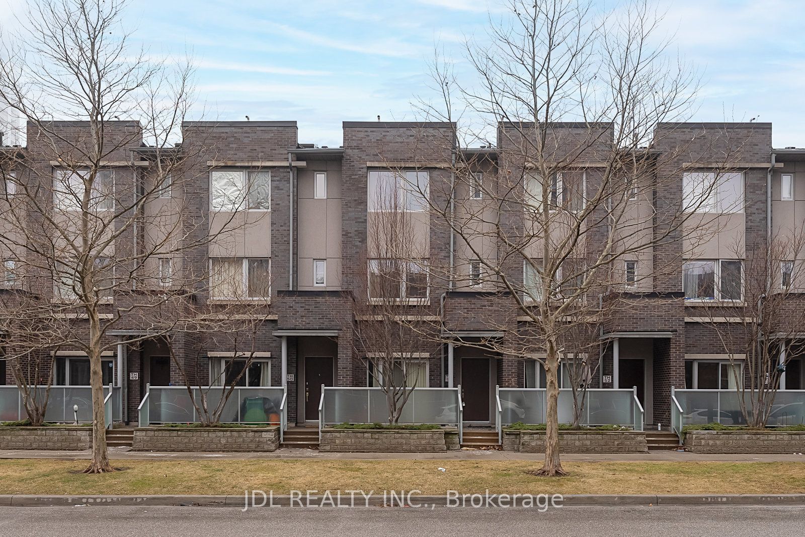 Unit 76 - 315 Village Green Square, Scarborough 3