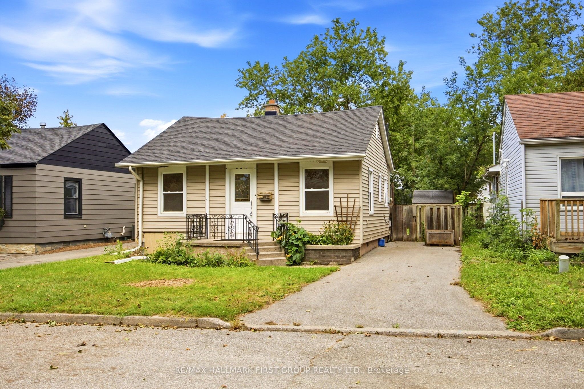 24 George Street, Ajax 1