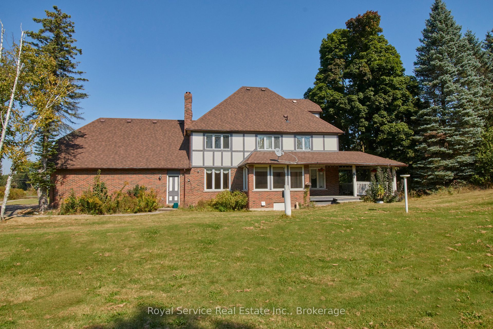 650 Lake Ridge Road, Ajax 5