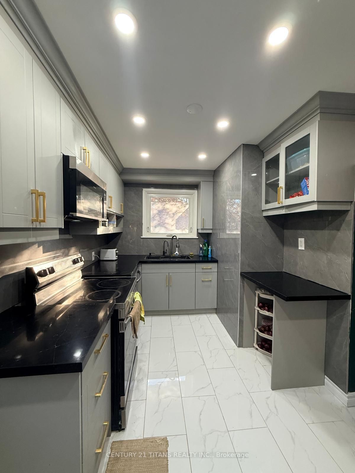 51 Admiral Road, Ajax 5