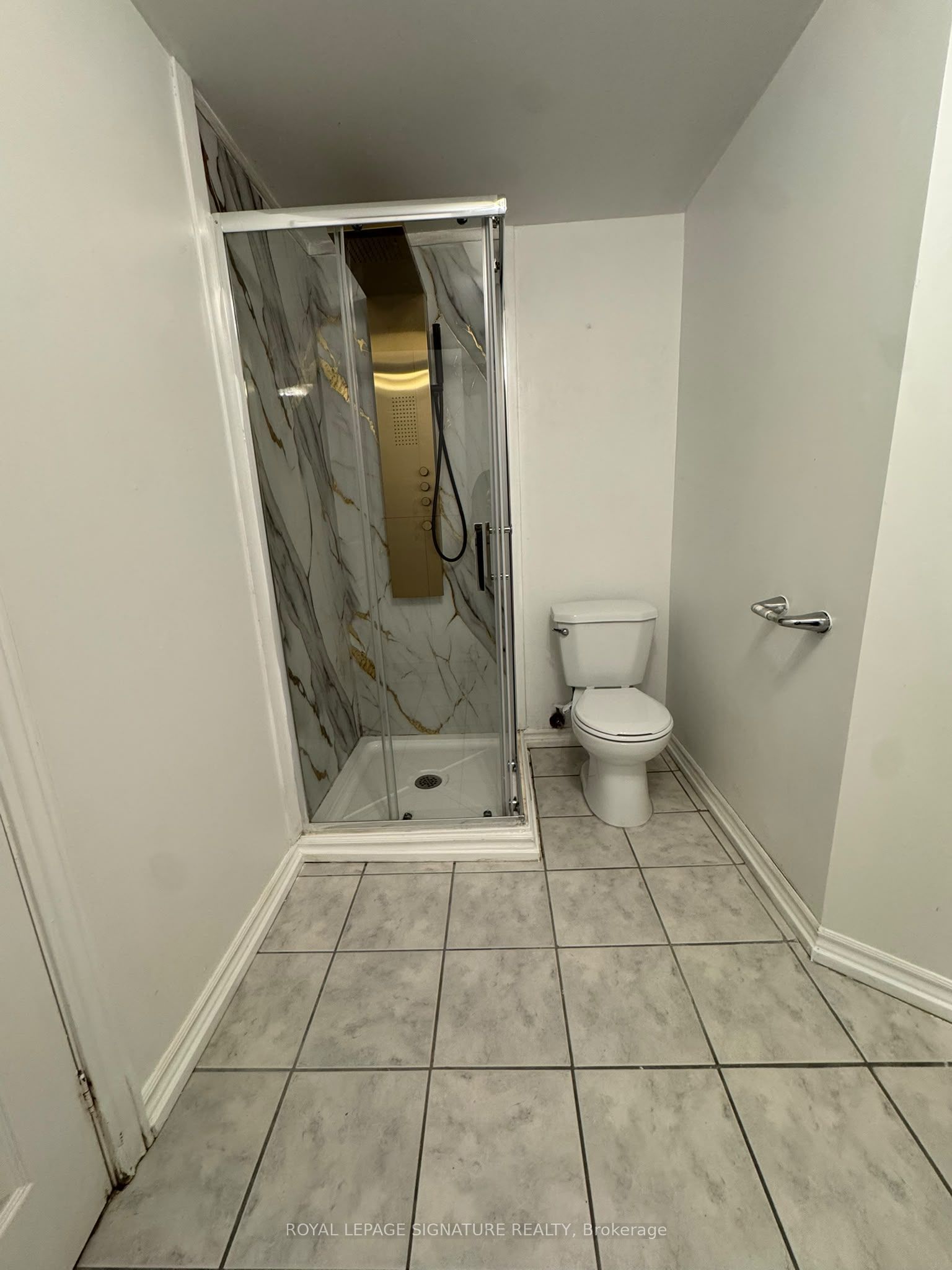 Unit Lower - 1107 Beaver Valley Crescent, Oshawa 3