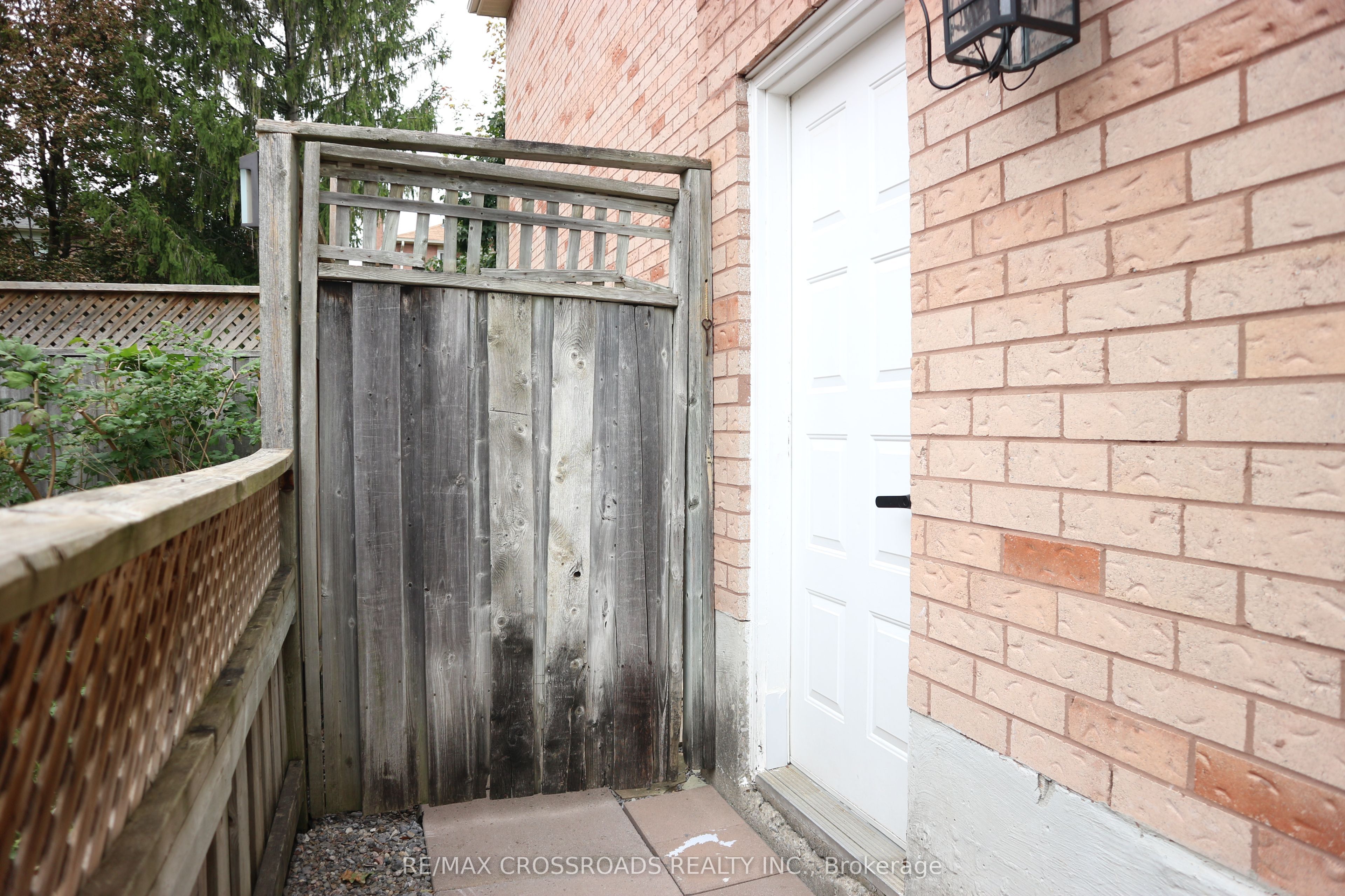 Unit Bsmt - 14 Genner Drive, Ajax 2