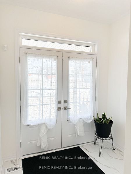 203 Flood Avenue, Clarington 2