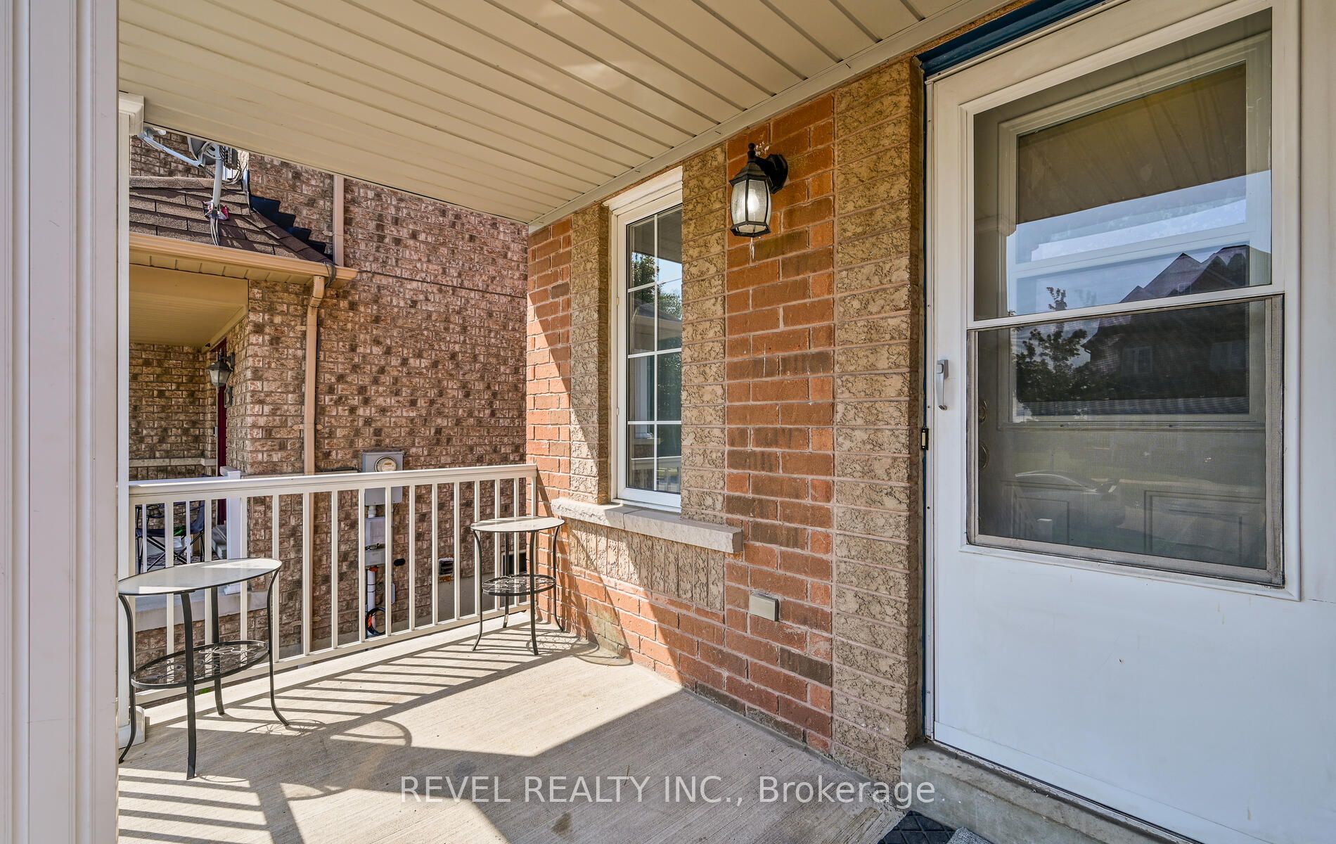 91 Oceanpearl Crescent, Whitby 2