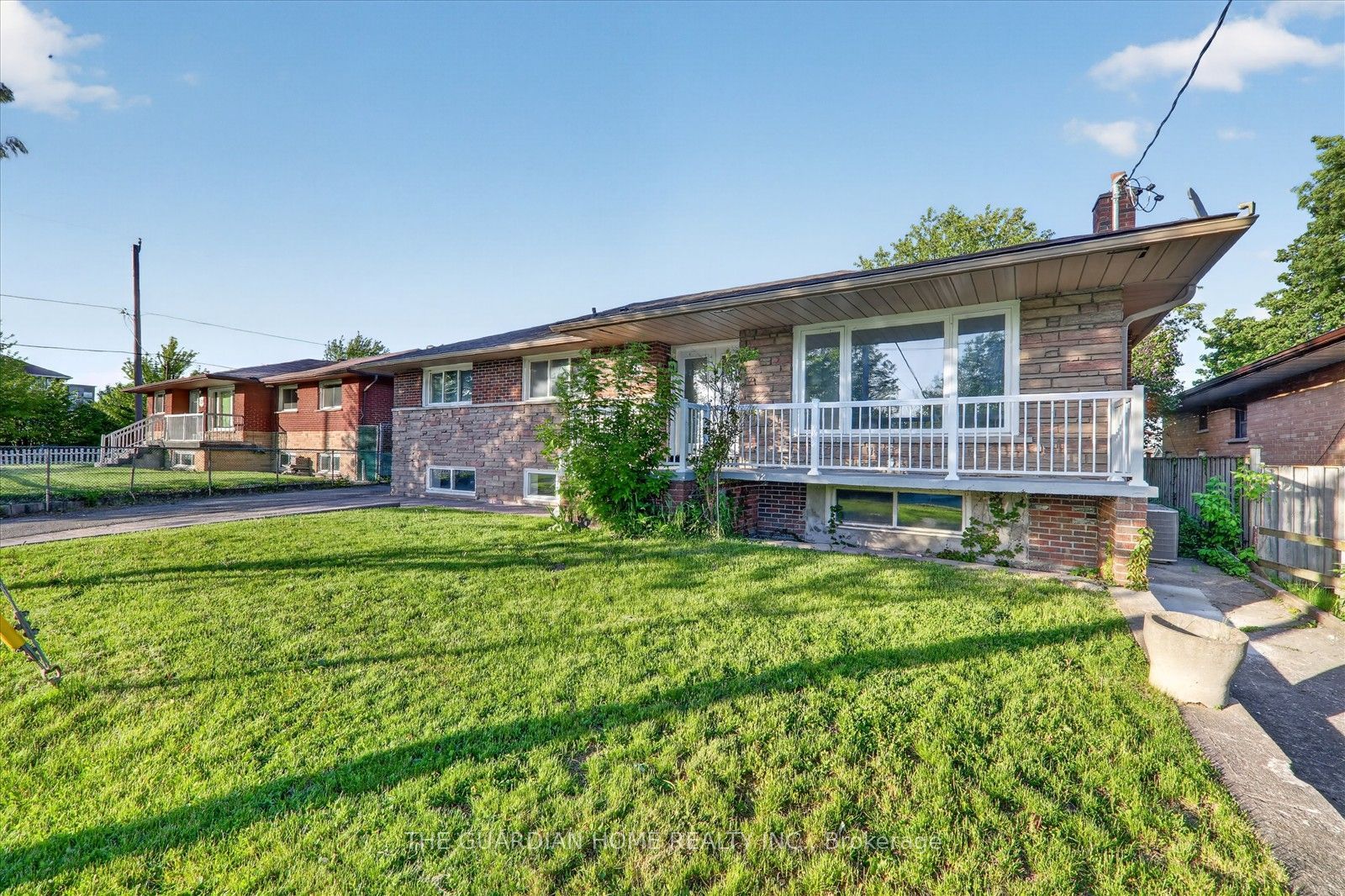 Unit Main Fl - 75 Durham Street, Oshawa 2