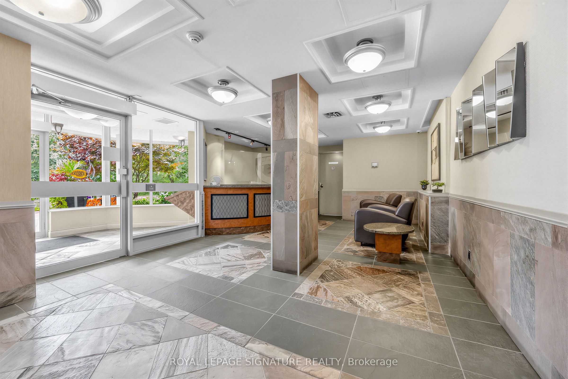 Unit 1006 - 4 Park Vista, Toronto 2