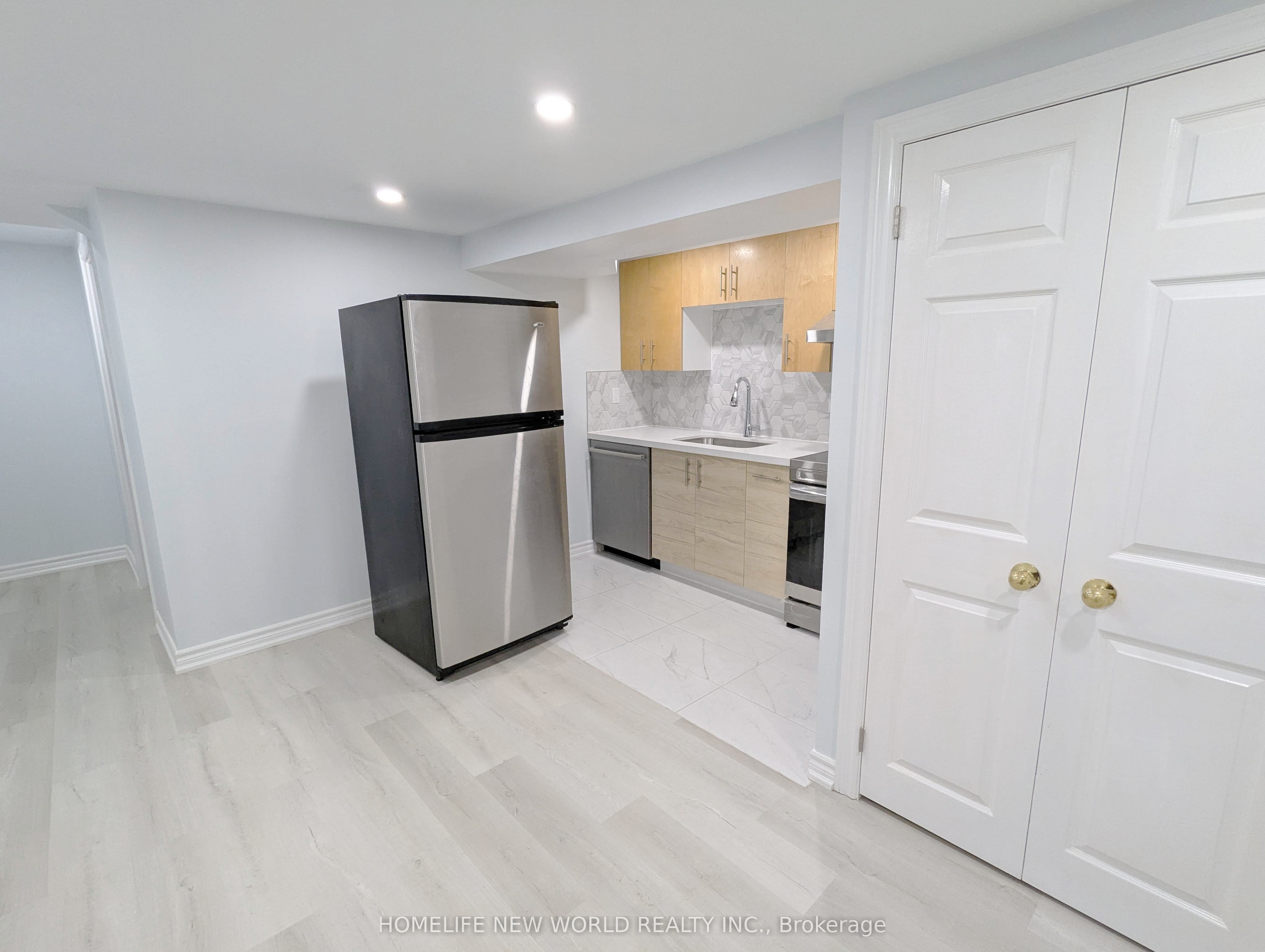 Unit Lower - 90 Oakvale Avenue, Toronto 2