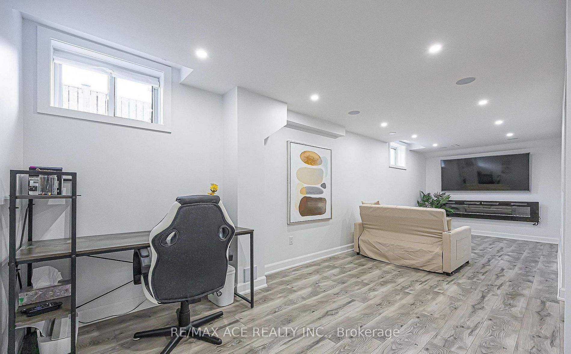 Unit Bsmt - 867 Renaissance Drive, Oshawa 5