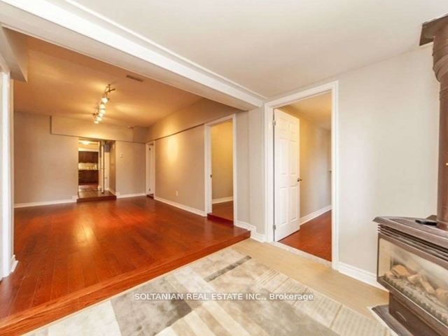 257 Parkwood Avenue, Georgina 3
