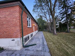 Unit Bsmt - 67 Rockport Crescent, Richmond Hill 2