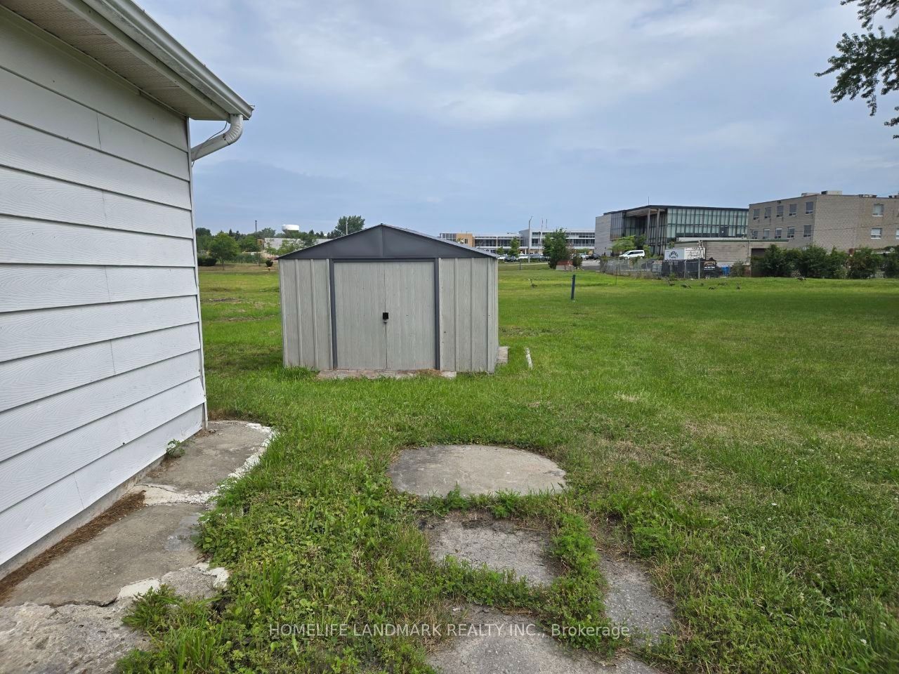 (Address not available), Richmond Hill 4