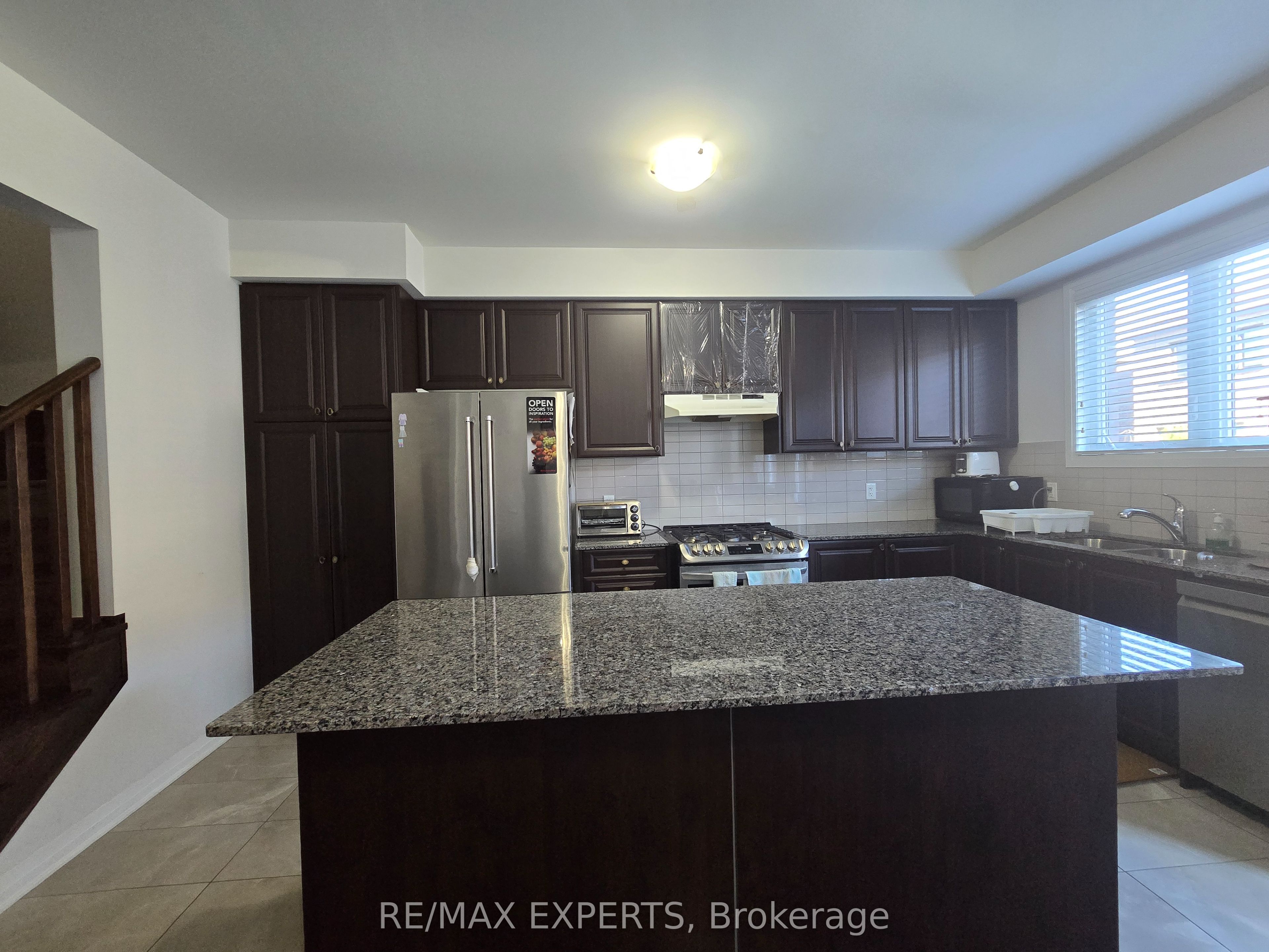 35 Landolfi Way, Bradford West Gwillimbury 5